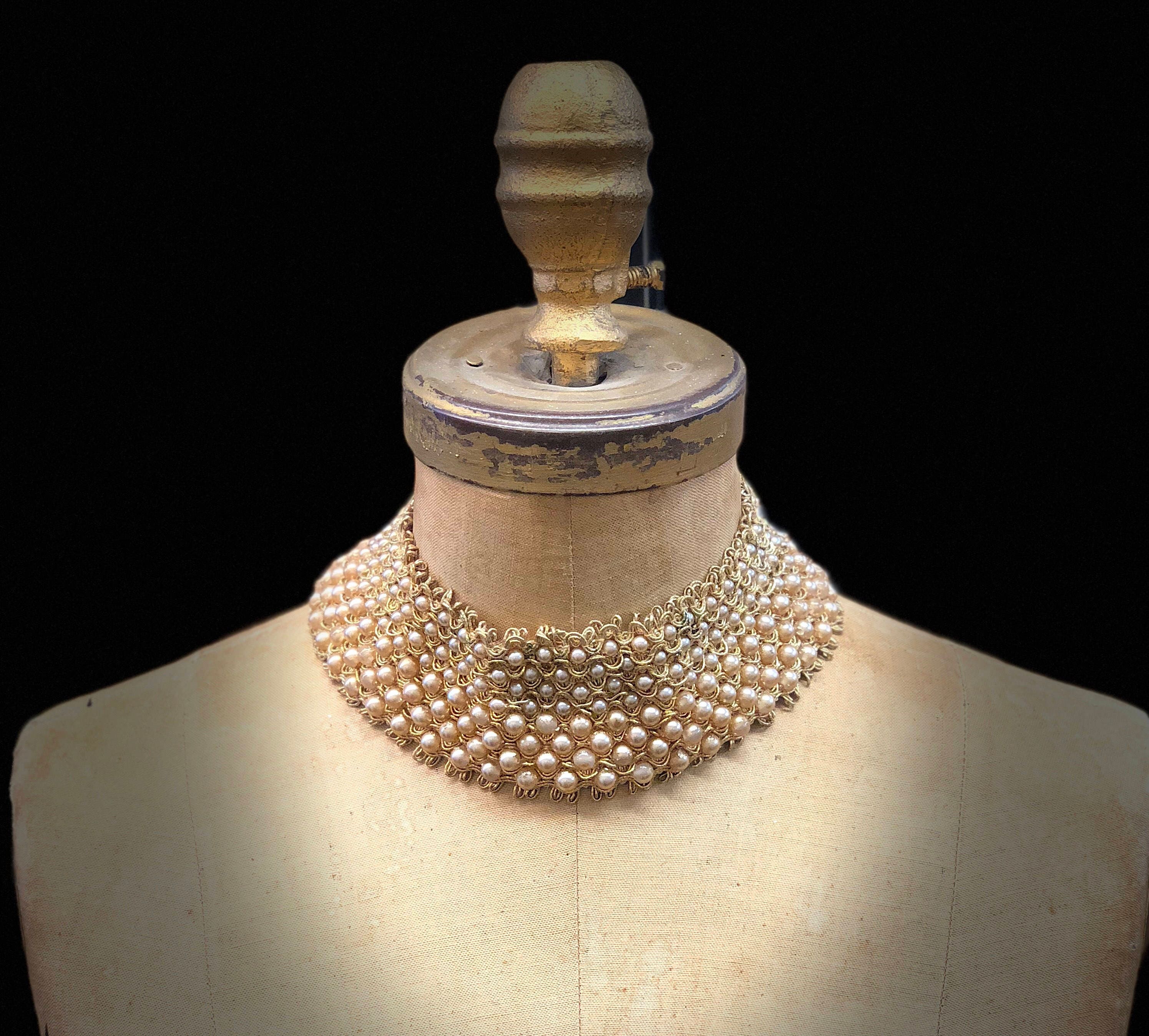 Womens blouse collar, vintage clothing, pearl on collar, vintage dress collar, Pearl collar, beaded collar, faux collar, Collar vintage