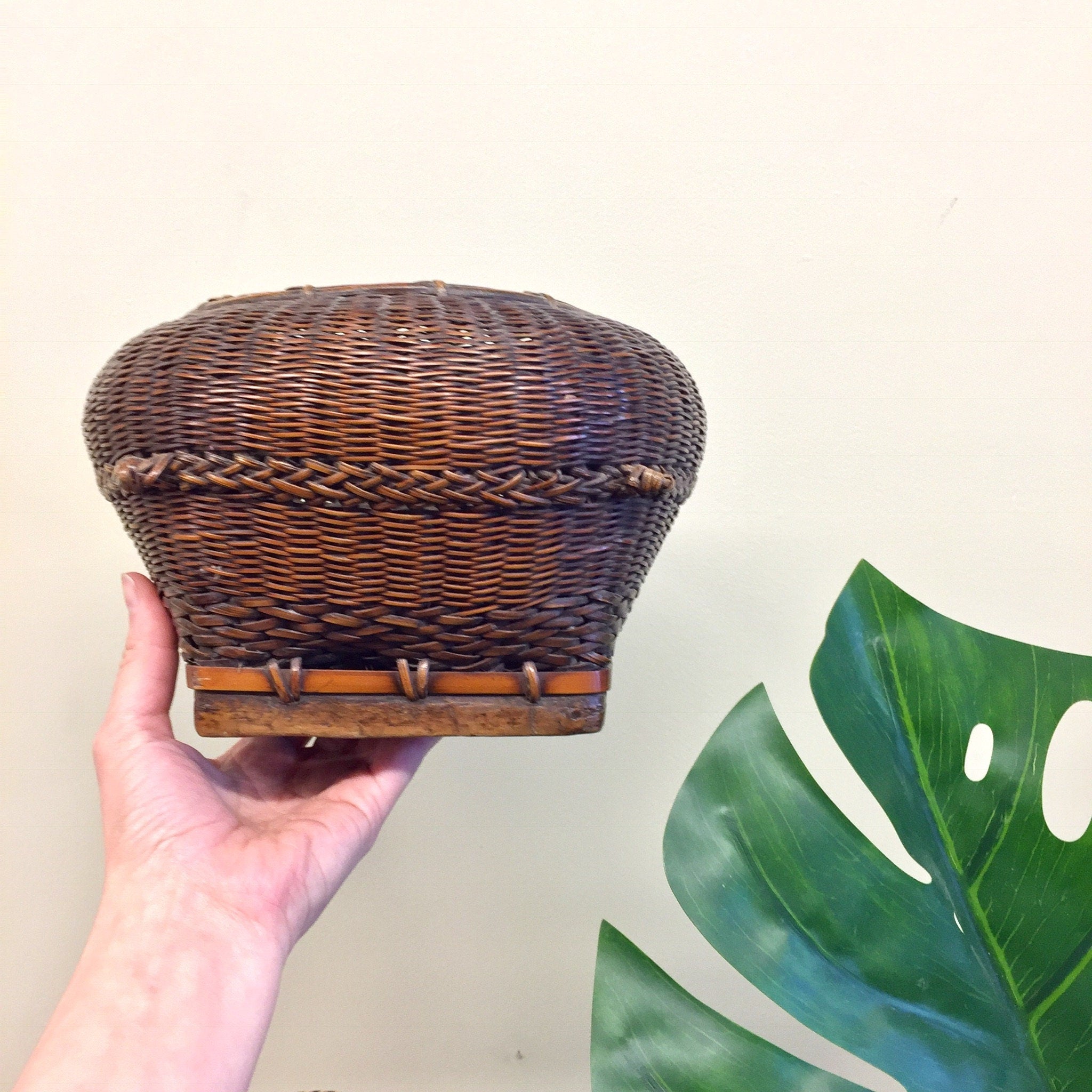Vintage Woven Basket, Woven Planter, Woven Pot, Rattan Planter, Rattan Pot, Planter, Vintage Home Decor, Brown Woven Pot,Bohemian Home Decor