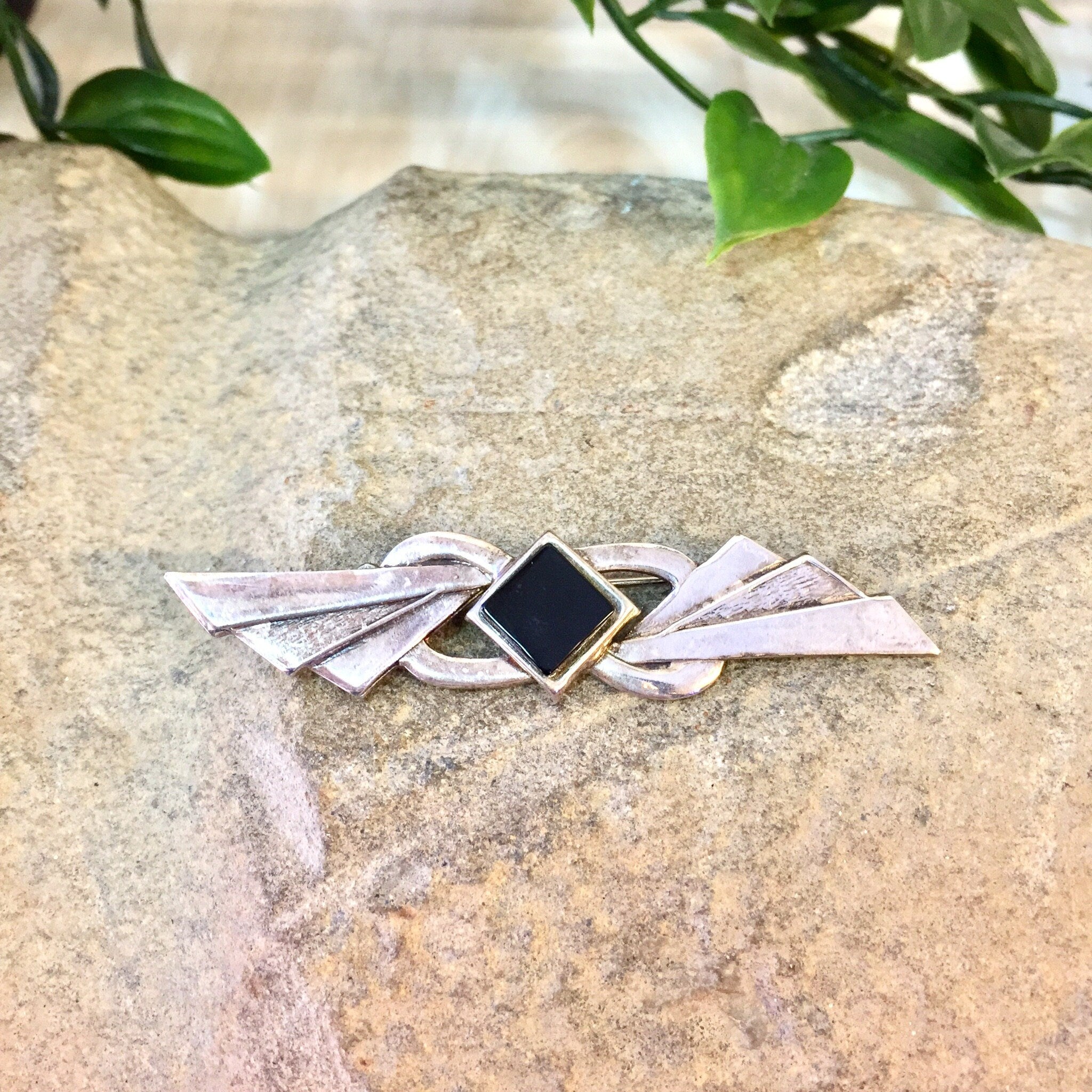 Vintage Silver Brooch, Sterling Silver, Vintage Jewelry, Black Onyx, Vintage Brooch, Pin, Abstract Design, Art Deco Pin, Gift for Mom,