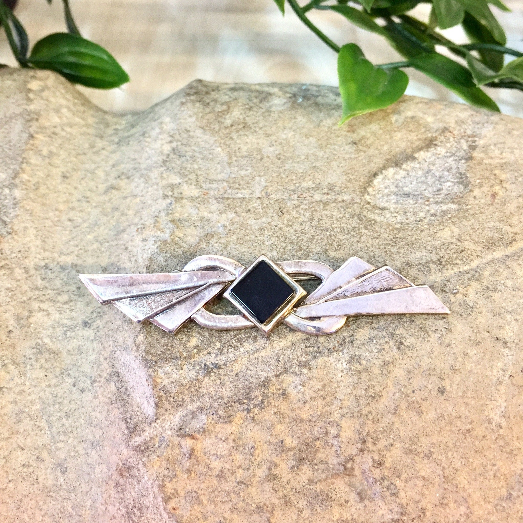 Vintage Silver Brooch, Sterling Silver, Vintage Jewelry, Black Onyx, Vintage Brooch, Pin, Abstract Design, Art Deco Pin, Gift for Mom,