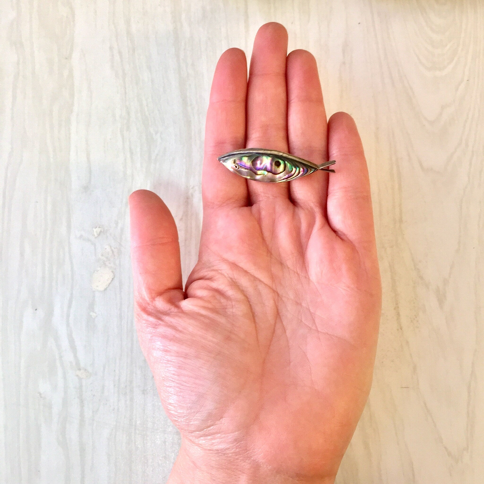 Vintage Silver Brooch, Sterling Silver, Fish Brooch, Vintage Jewelry, Abalone Jewelry, Shell Brooch, Fish Pin, Iridescent Brooch, Purple,