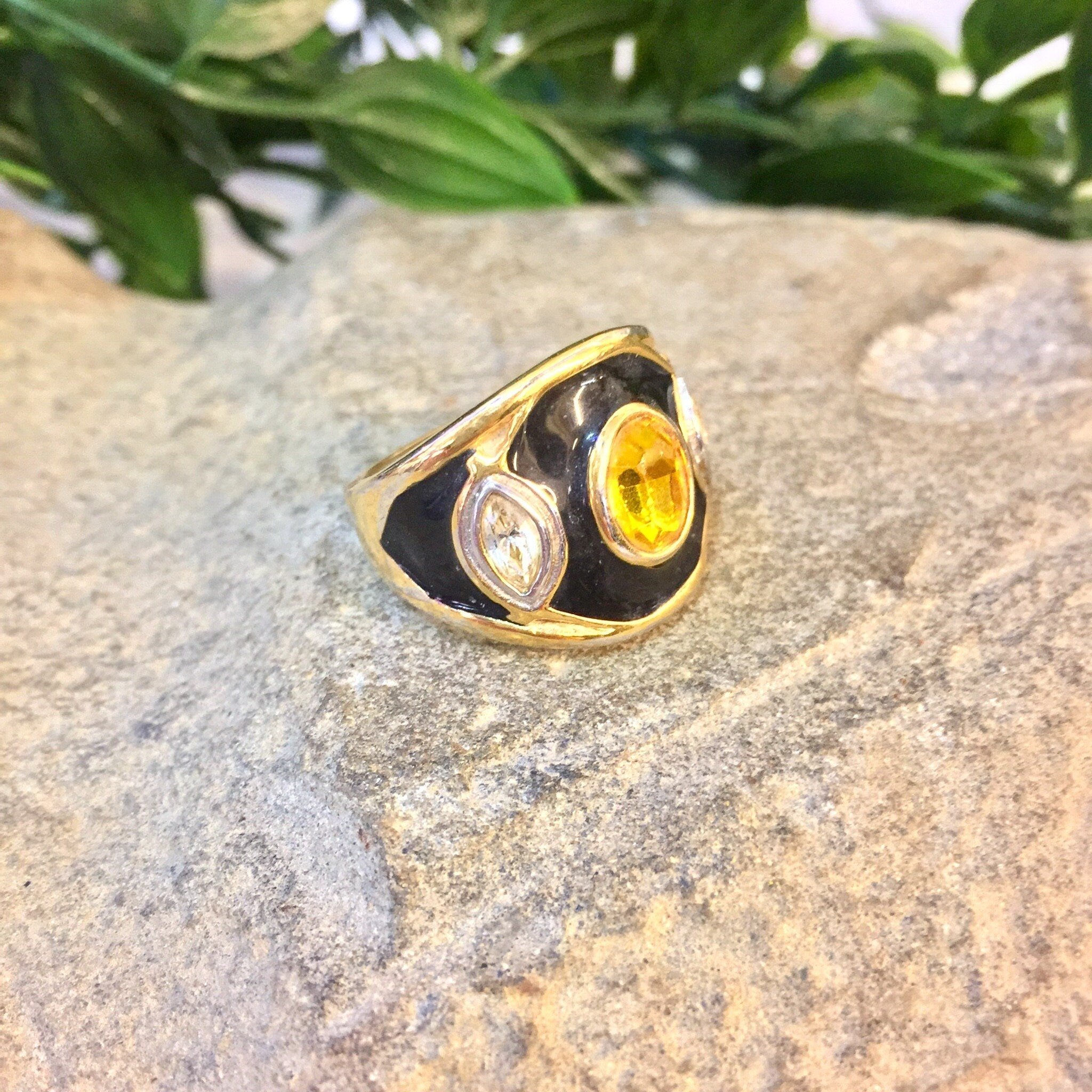 Vintage Gold Ring, Gold Tone Ring, Costume Jewelry, Black and Gold, Yellow Stone, Vintage Jewelry, Statement Ring, Cocktail Ring, Fashion