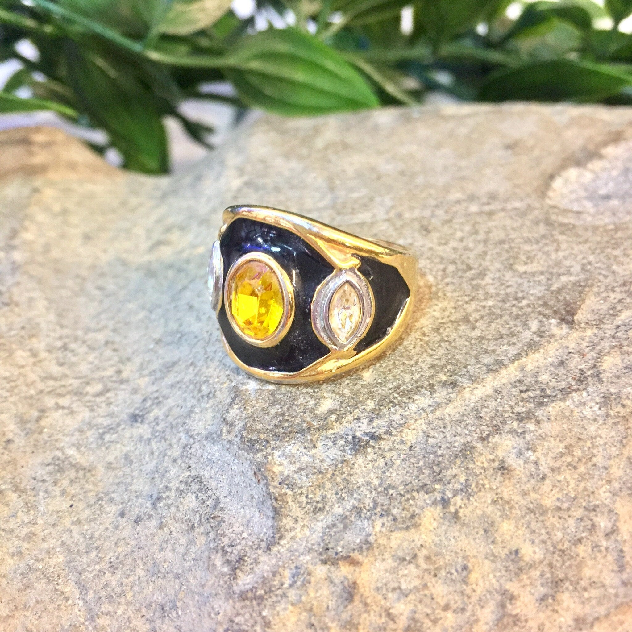 Vintage Gold Ring, Gold Tone Ring, Costume Jewelry, Black and Gold, Yellow Stone, Vintage Jewelry, Statement Ring, Cocktail Ring, Fashion