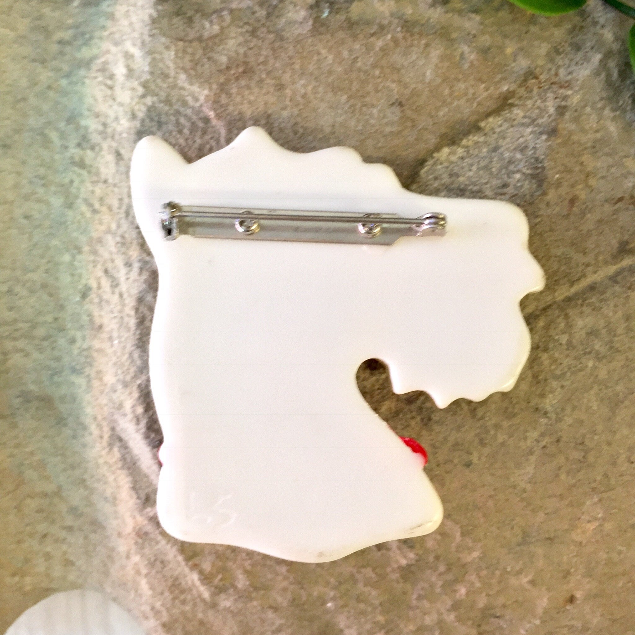 Vintage Bakelite Brooch, Scottie Bakelite Pin, Scottish Terrier Pin, Bakelite Jewelry, Vintage Jewelry, Carved Bakelite Pin, Vintage Brooch