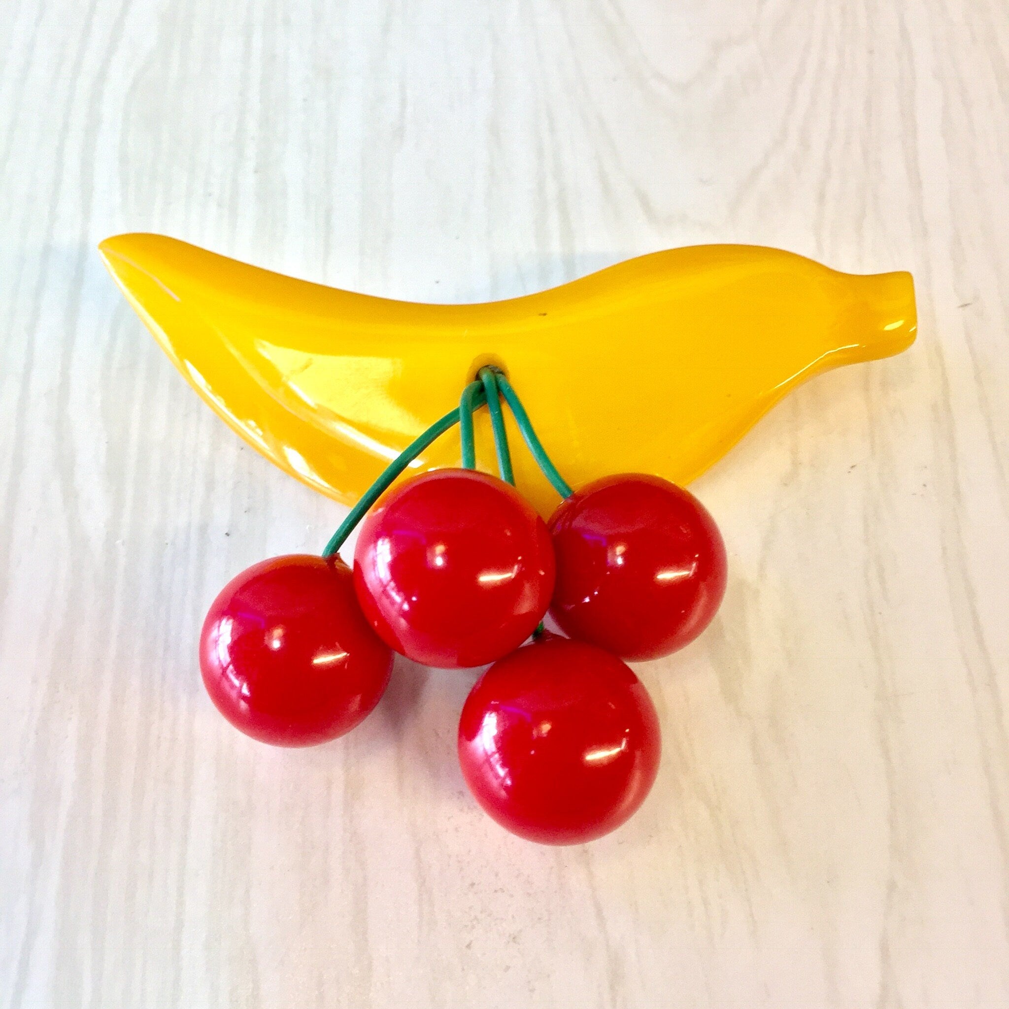 Shultz Bakelite Brooch, Shultz Bakelite, Bakelite Banana, Banana and Cherries, Yellow, Red, Rare Shultz Bakelite, Vintage Jewelry, Pin,