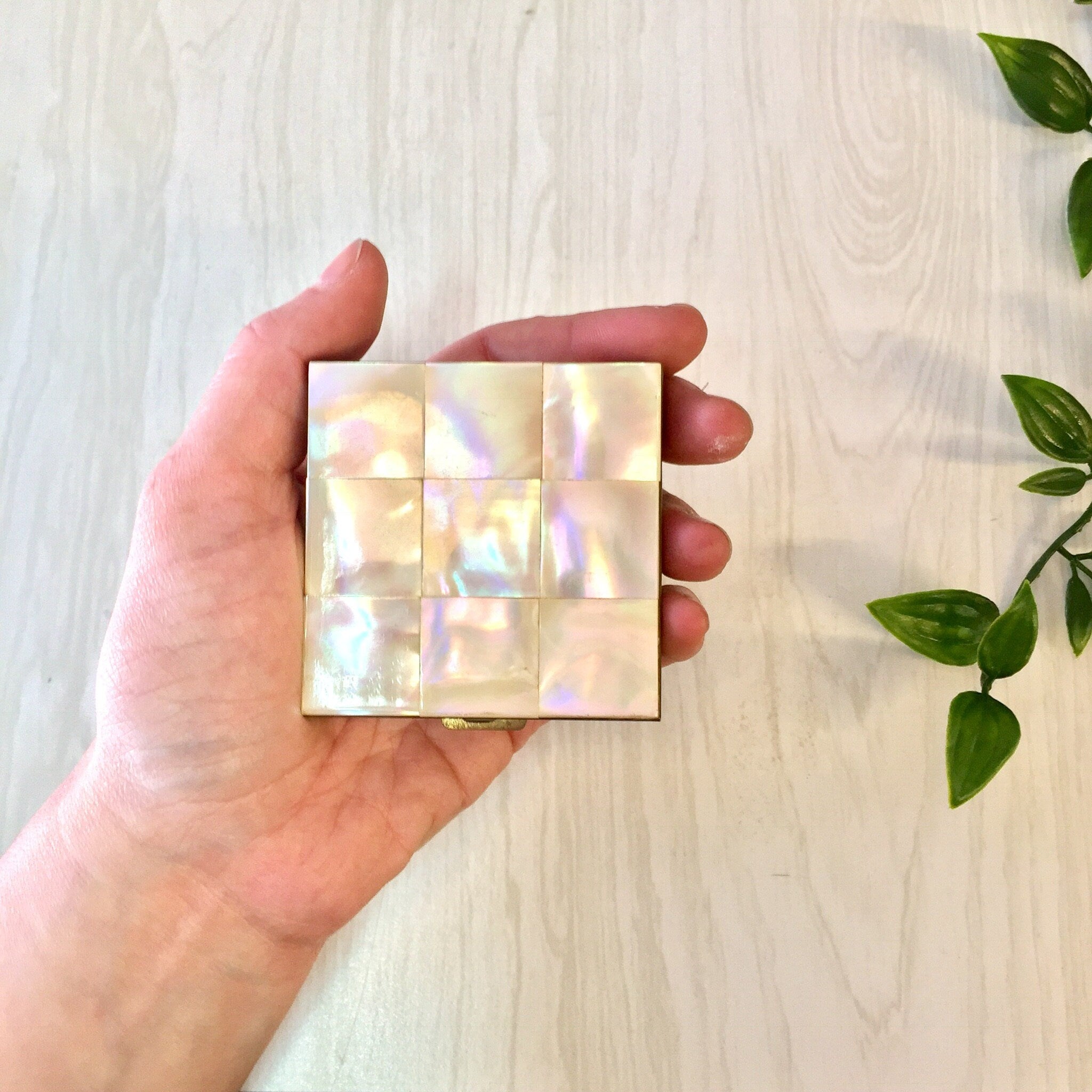 Vintage Volupte Compact, Vintage Compact, Mother of Pearl, Inlayed Stones, Gold Compact, White Compact, Iridescent, Vanity, Volupte, Gift
