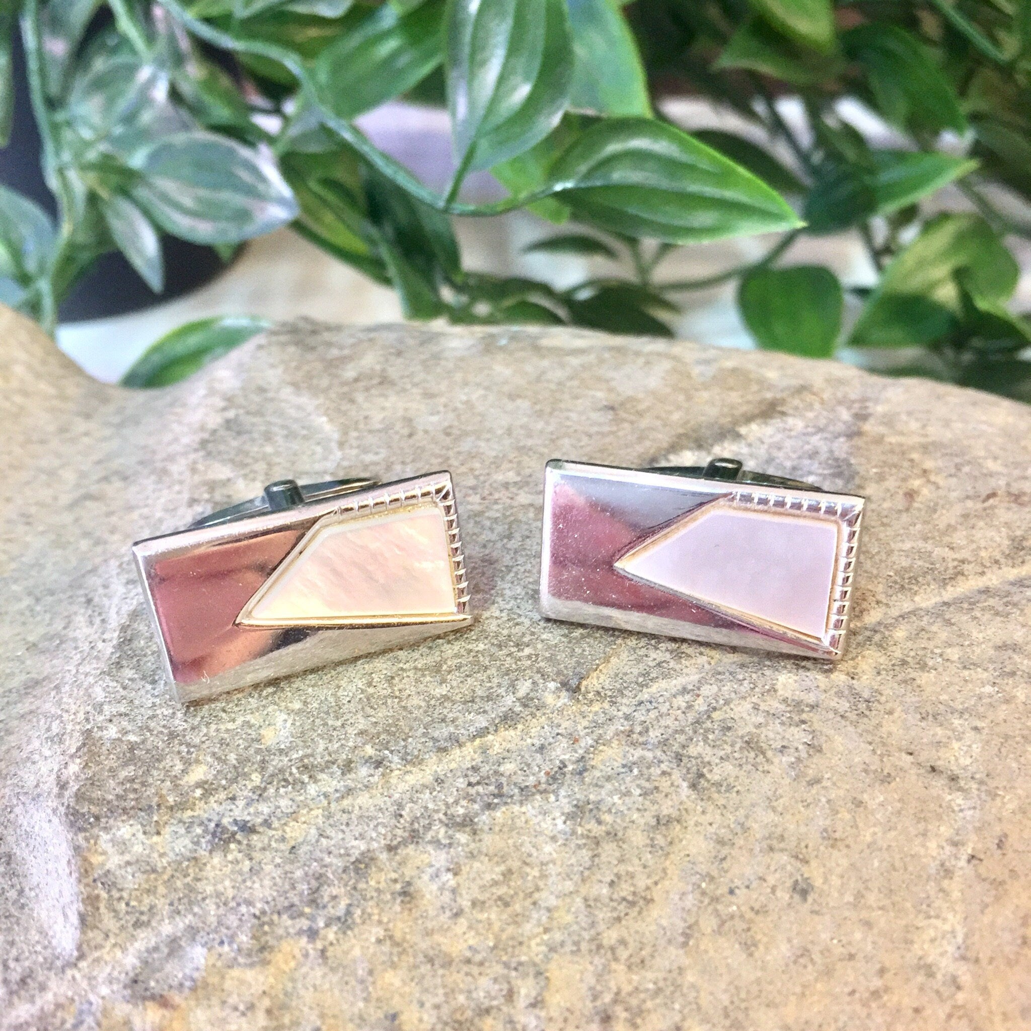 Vintage Cufflinks, Menswear, Suit Accessories, Silver Tone Cufflinks, Mother of Pearl, Silver and White, Gift for Dad, Groom, Groomsman