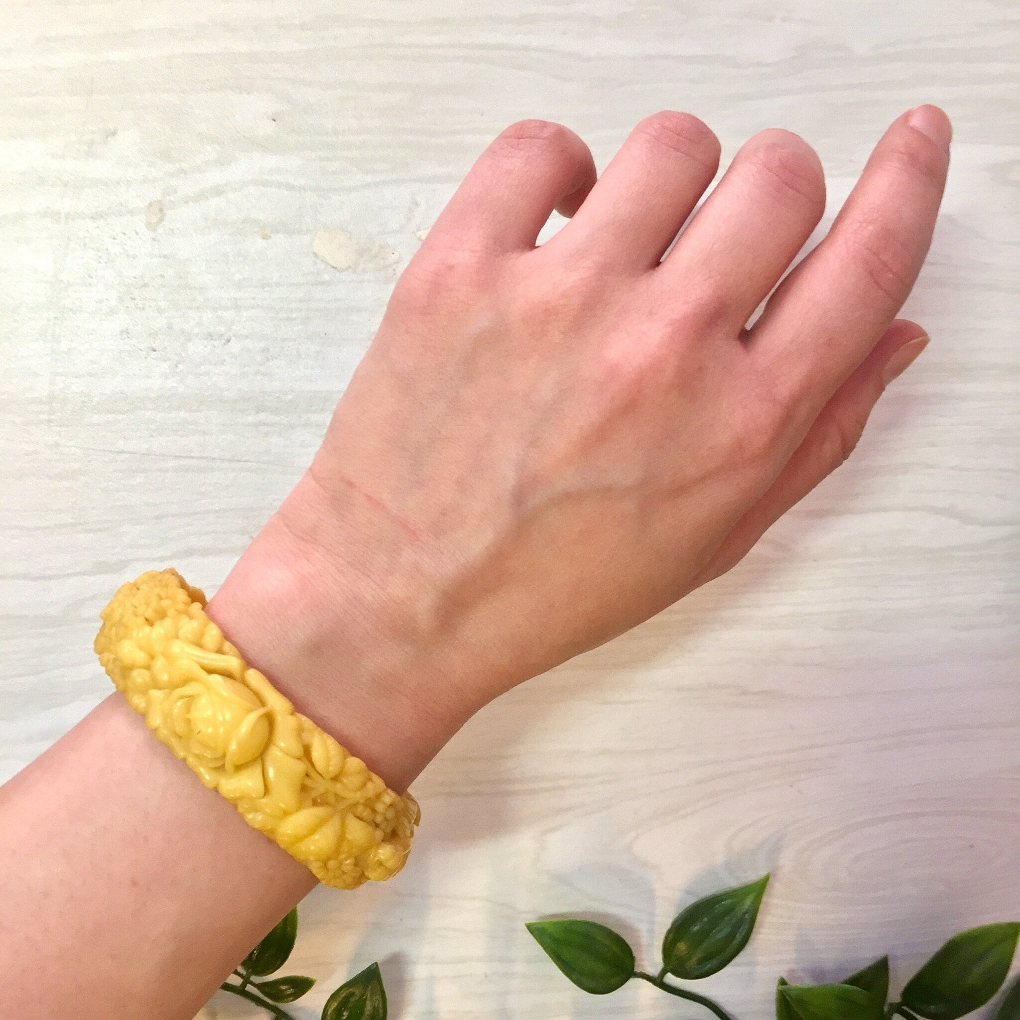 Vintage Celluloid Bracelet, Bangle Bracelet, Vintage Jewelry, Celluloid Jewelry, Floral Bracelet, Flowers, Carved Celluloid, Yellow Bracelet