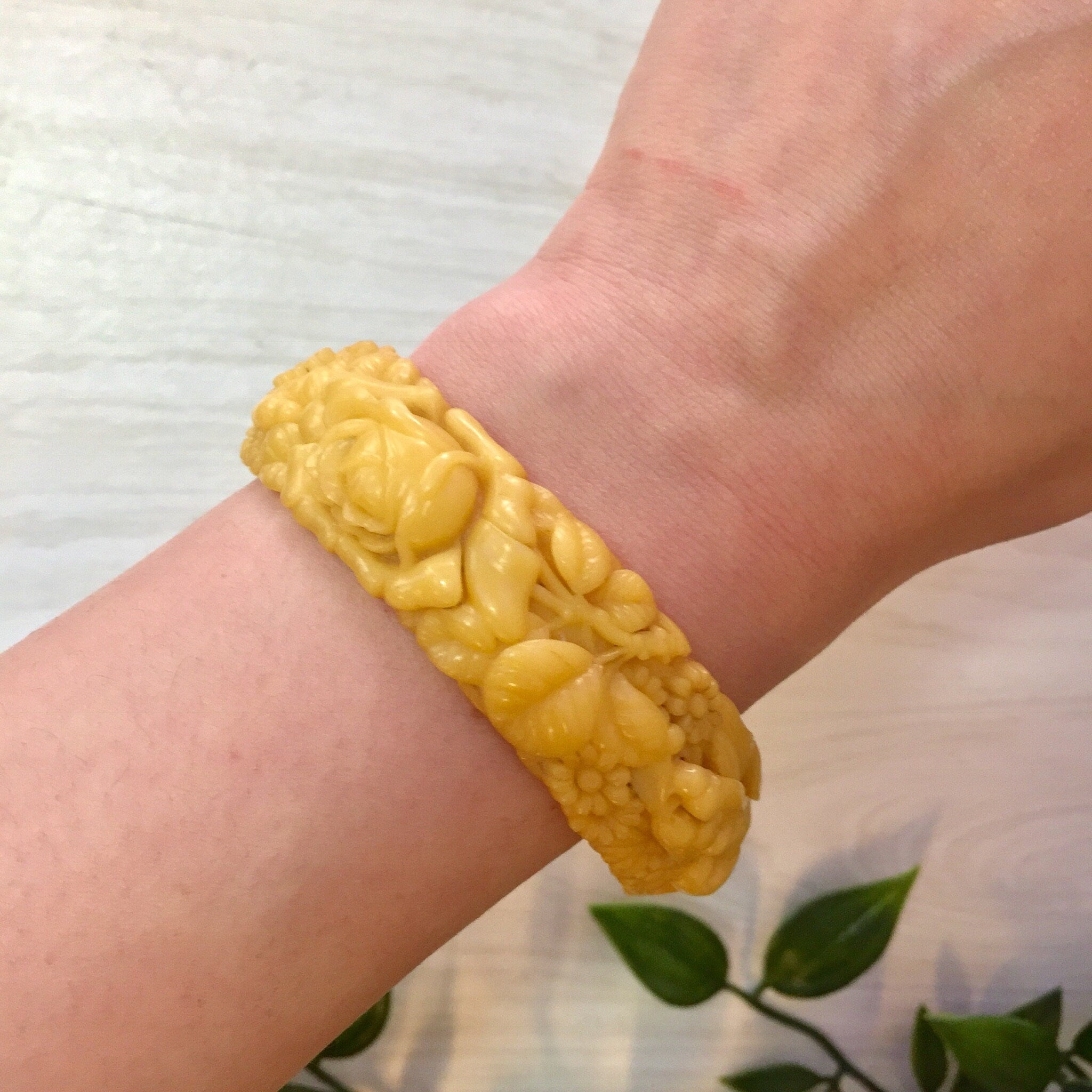 Vintage Celluloid Bracelet, Bangle Bracelet, Vintage Jewelry, Celluloid Jewelry, Floral Bracelet, Flowers, Carved Celluloid, Yellow Bracelet