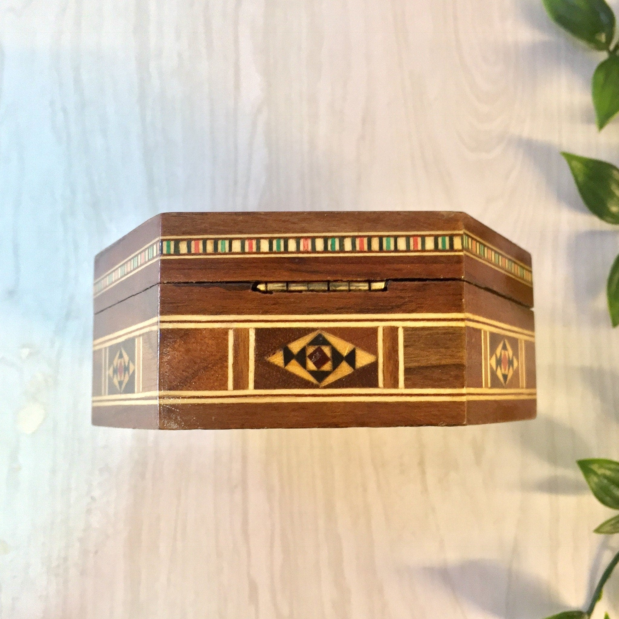 Vintage Box, Jewelry Box, Vintage Home Decor, Keepsake Box, Decorative Box, Wooden Box, Inlaid Wood, Brown, Red, Green, Hexagon Box