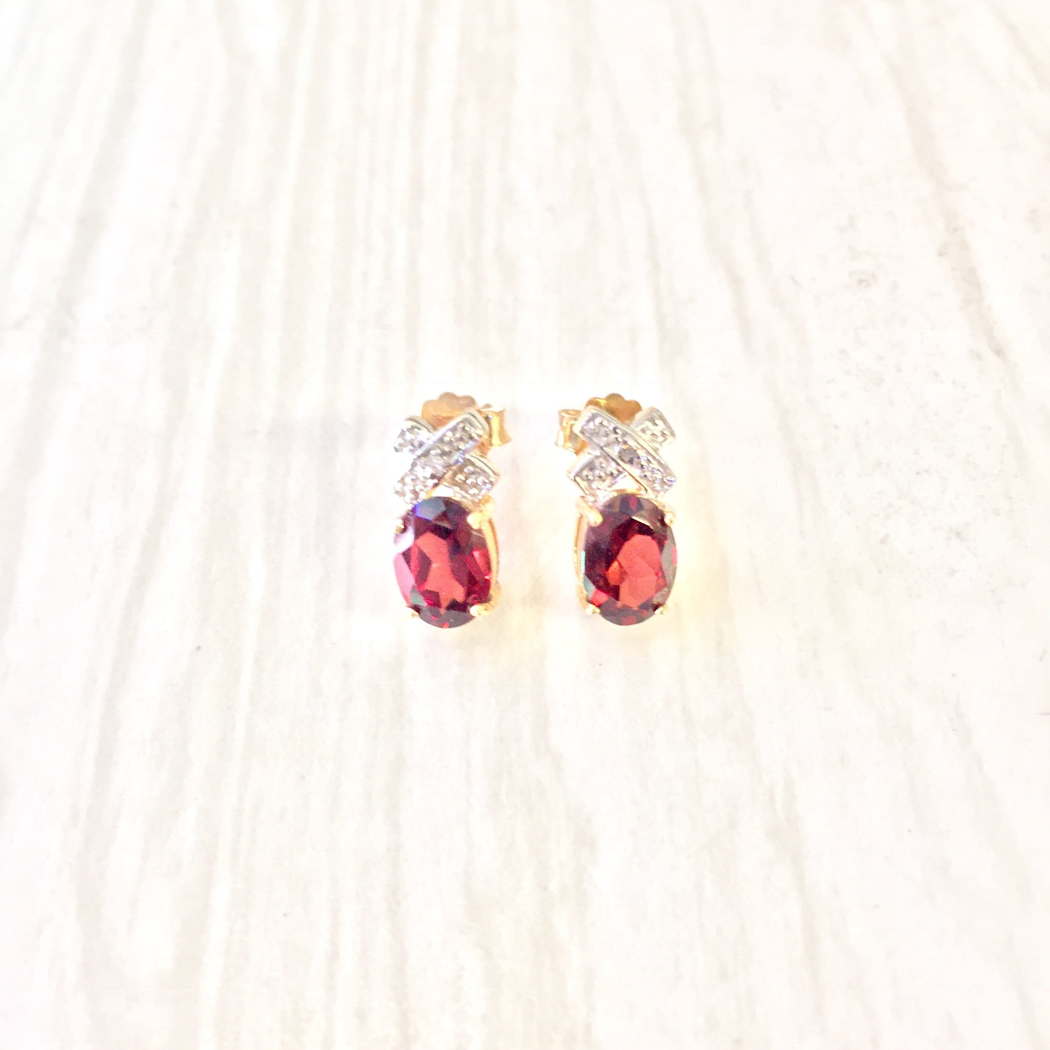 Vintage Gold Earrings, Vintage Jewelry, Garnet Earrings, Diamond Earrings, 14K Gold, 14 Karat, Yellow Gold, Oval Earrings, Gold Jewelry, Red