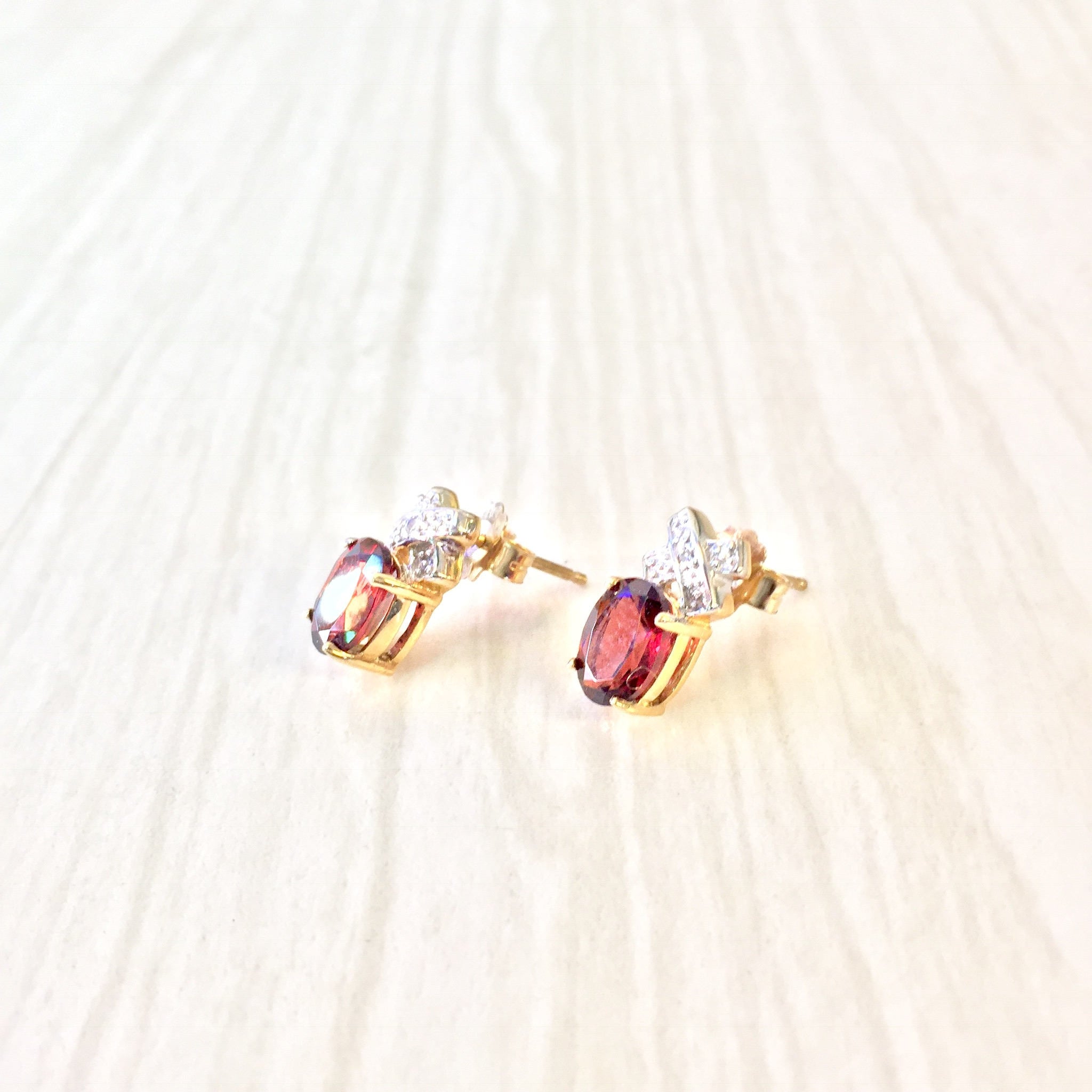 Vintage Gold Earrings, Vintage Jewelry, Garnet Earrings, Diamond Earrings, 14K Gold, 14 Karat, Yellow Gold, Oval Earrings, Gold Jewelry, Red