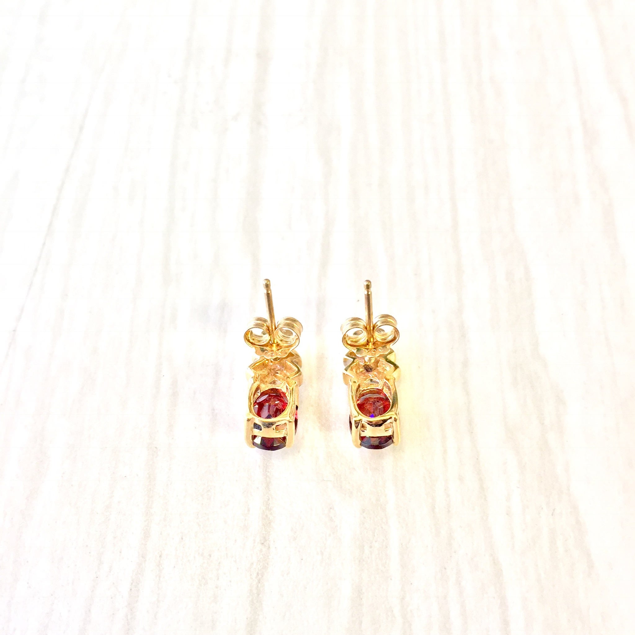 Vintage Gold Earrings, Vintage Jewelry, Garnet Earrings, Diamond Earrings, 14K Gold, 14 Karat, Yellow Gold, Oval Earrings, Gold Jewelry, Red