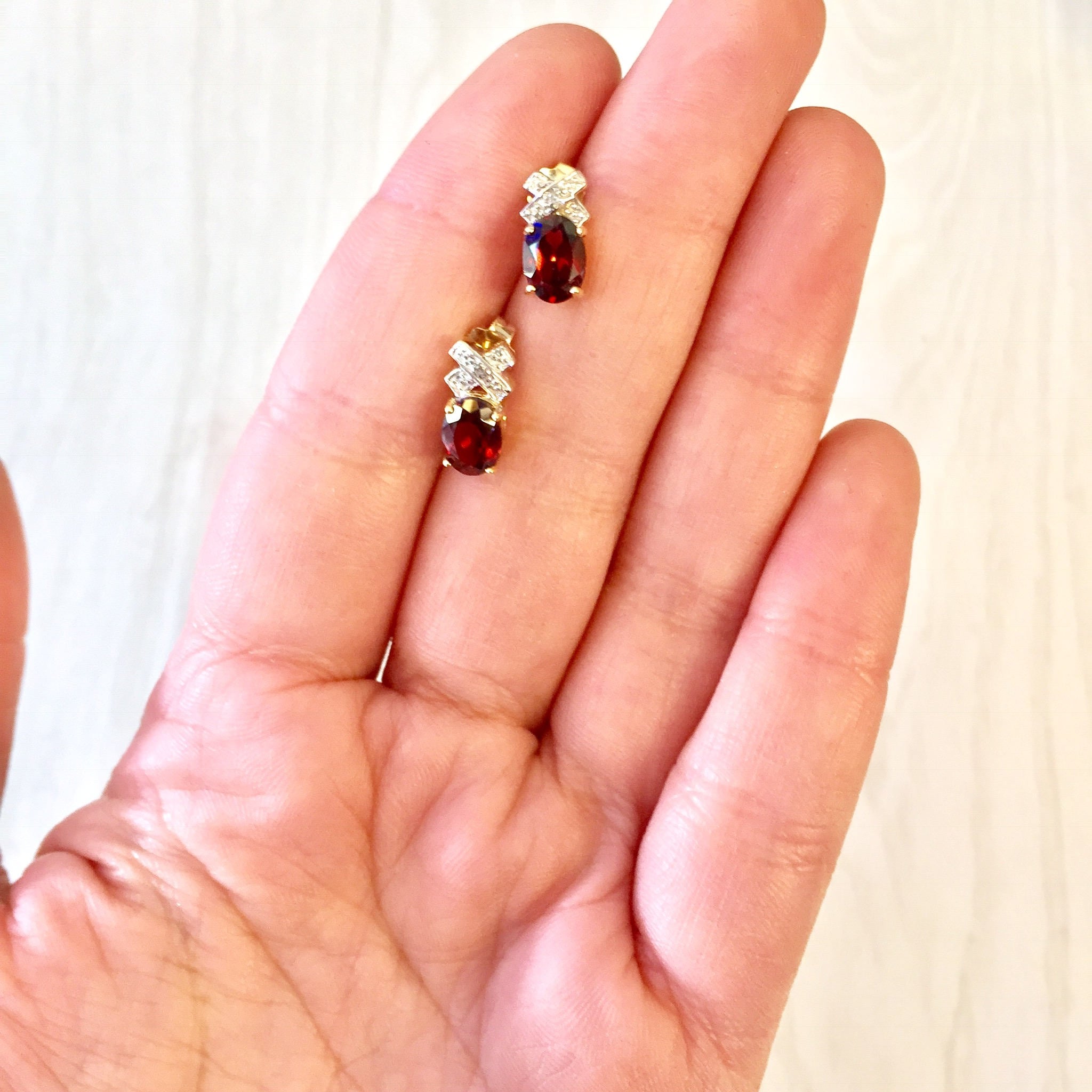 Vintage Gold Earrings, Vintage Jewelry, Garnet Earrings, Diamond Earrings, 14K Gold, 14 Karat, Yellow Gold, Oval Earrings, Gold Jewelry, Red