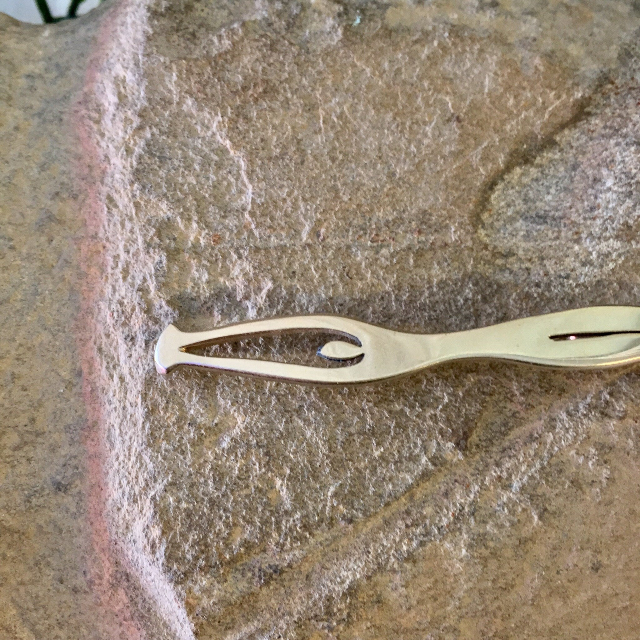 Vintage Silver Brooch, Alpaca Mexico Brooch, Sterling Silver, Vintage Jewelry, Body Form, Body Shape Brooch, Vintage Pin, Long Brooch, Body