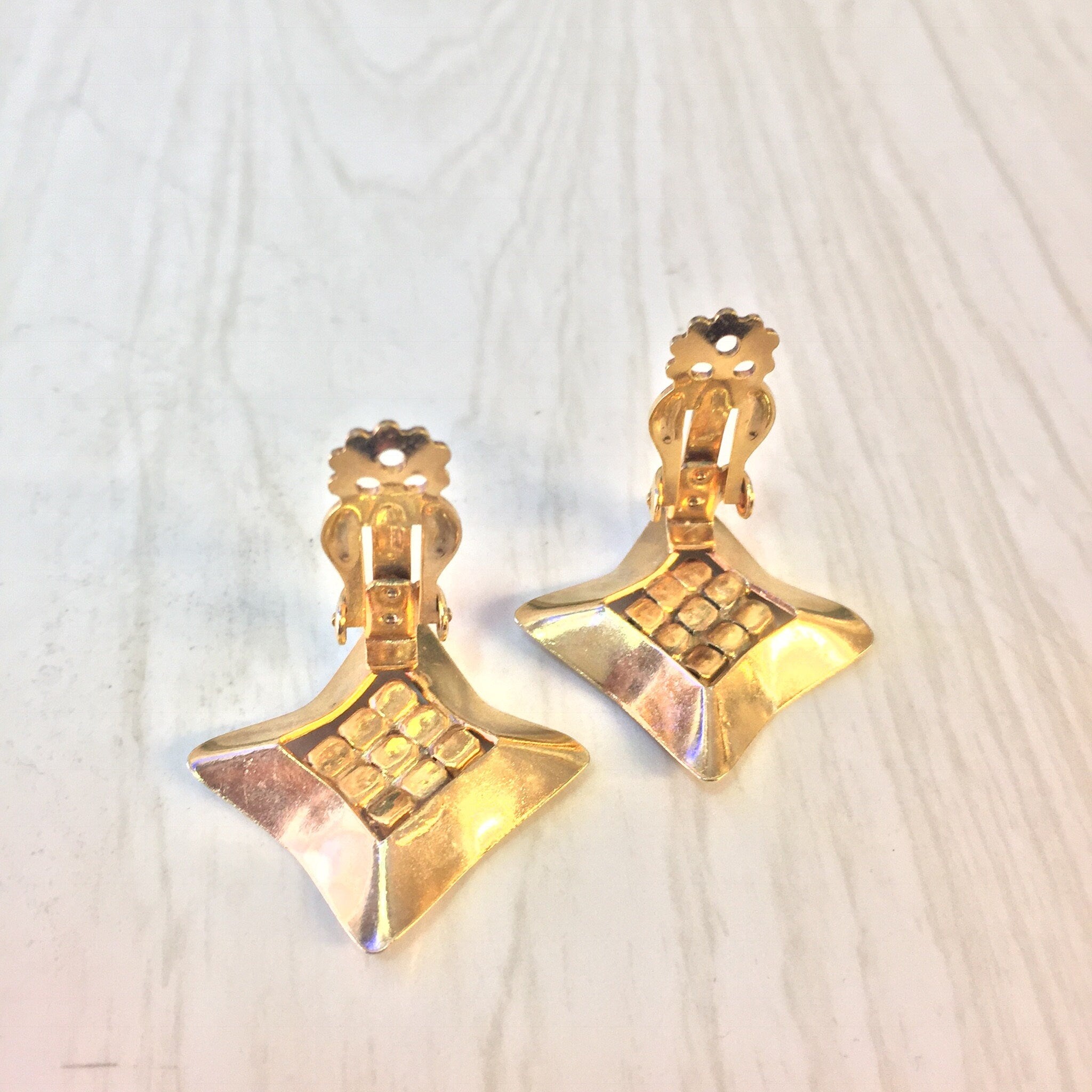 Vintage Earrings, Gold Toned Earrings, Clip On Earrings, Diamond Shaped Earrings, Costume Jewelry, Statement Jewelry