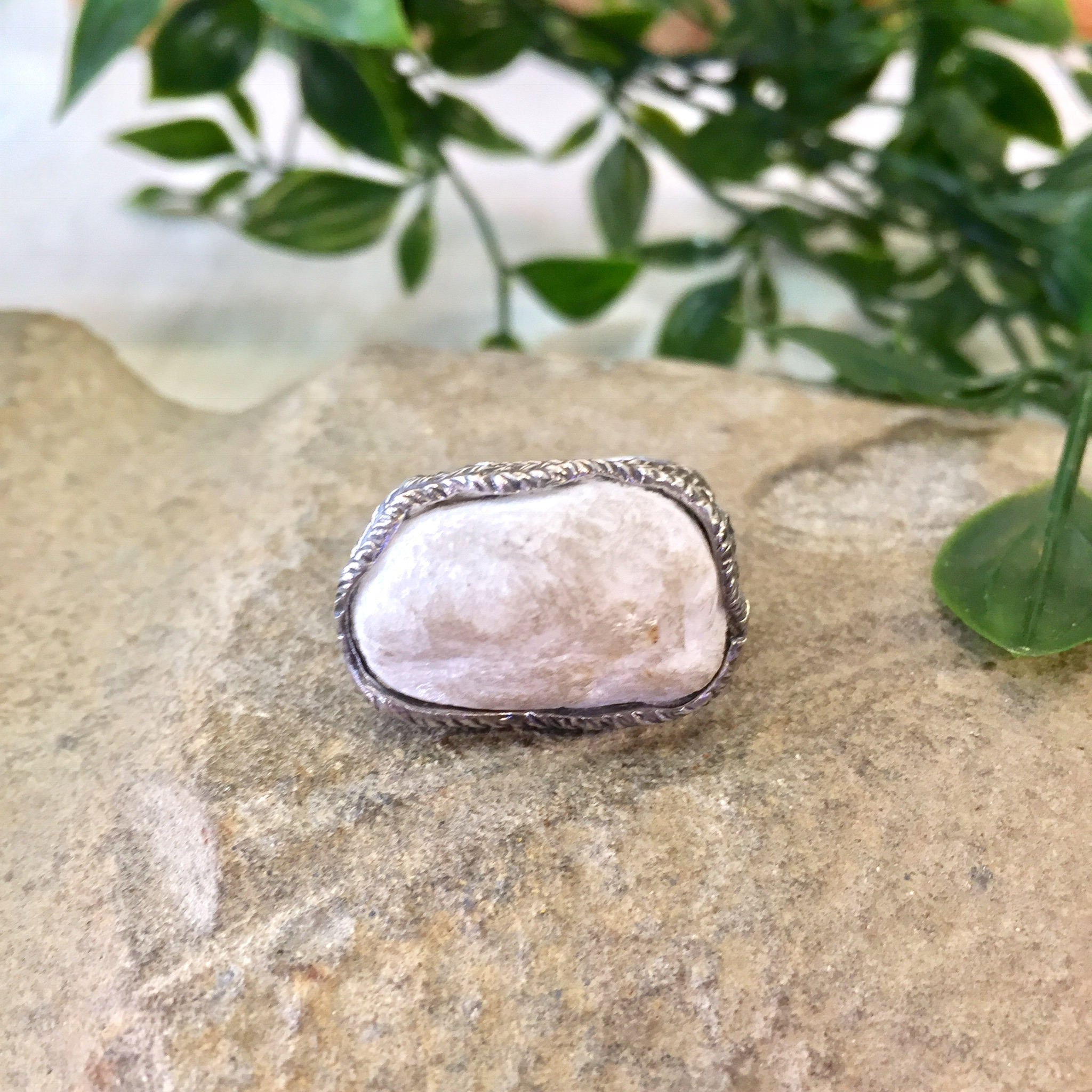 Vintage Sterling Silver Ring with Quartz Stone, Vintage Jewelry, Hammered Silver Ring, Rope Setting, Statement Jewelry, Large Ring, 925