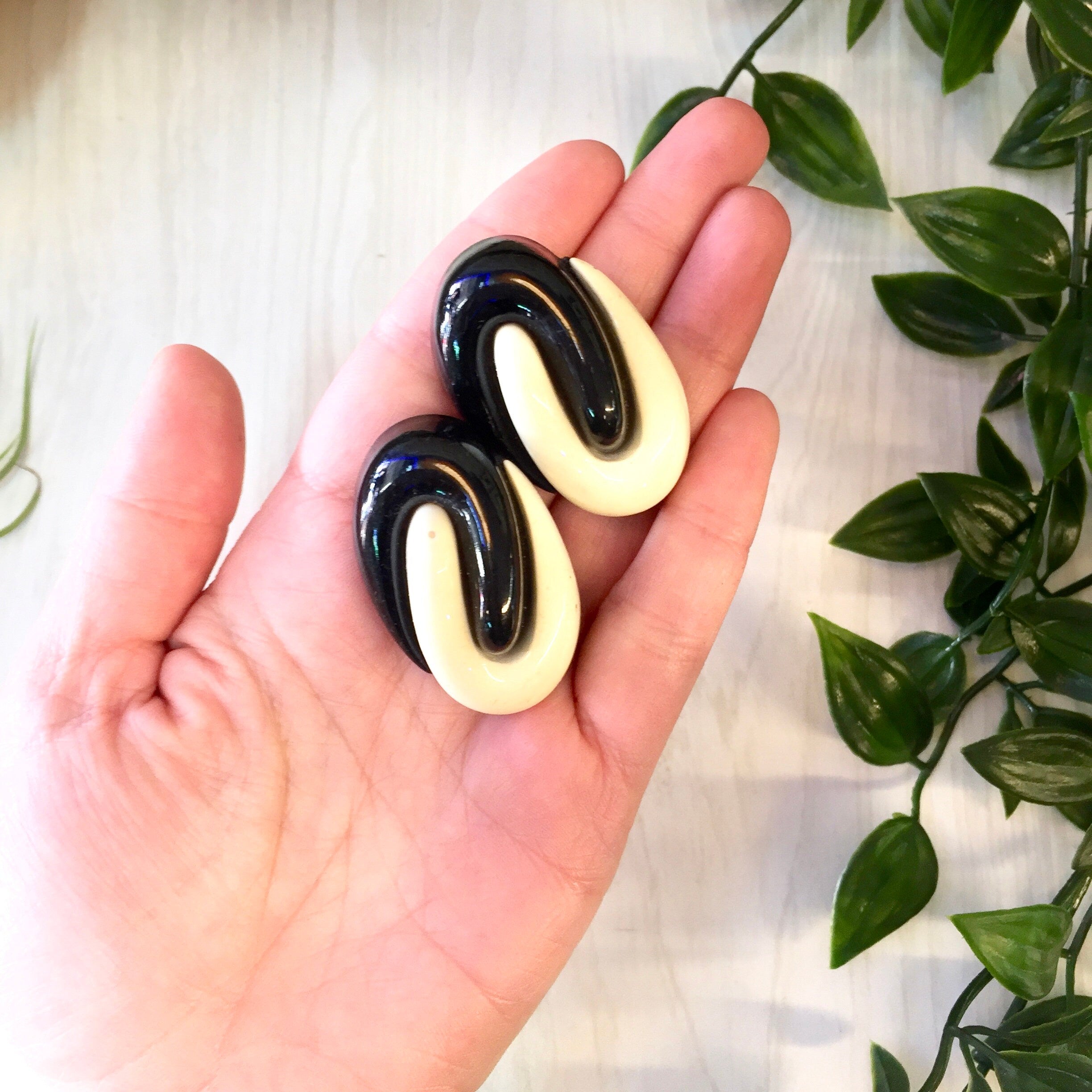 Vintage Clip On Earrings, Costume Jewelry, Earrings, Plastic, Black, White, 1960's, 1970's Fashion, Abstract, Vintage Jewelry, Oval
