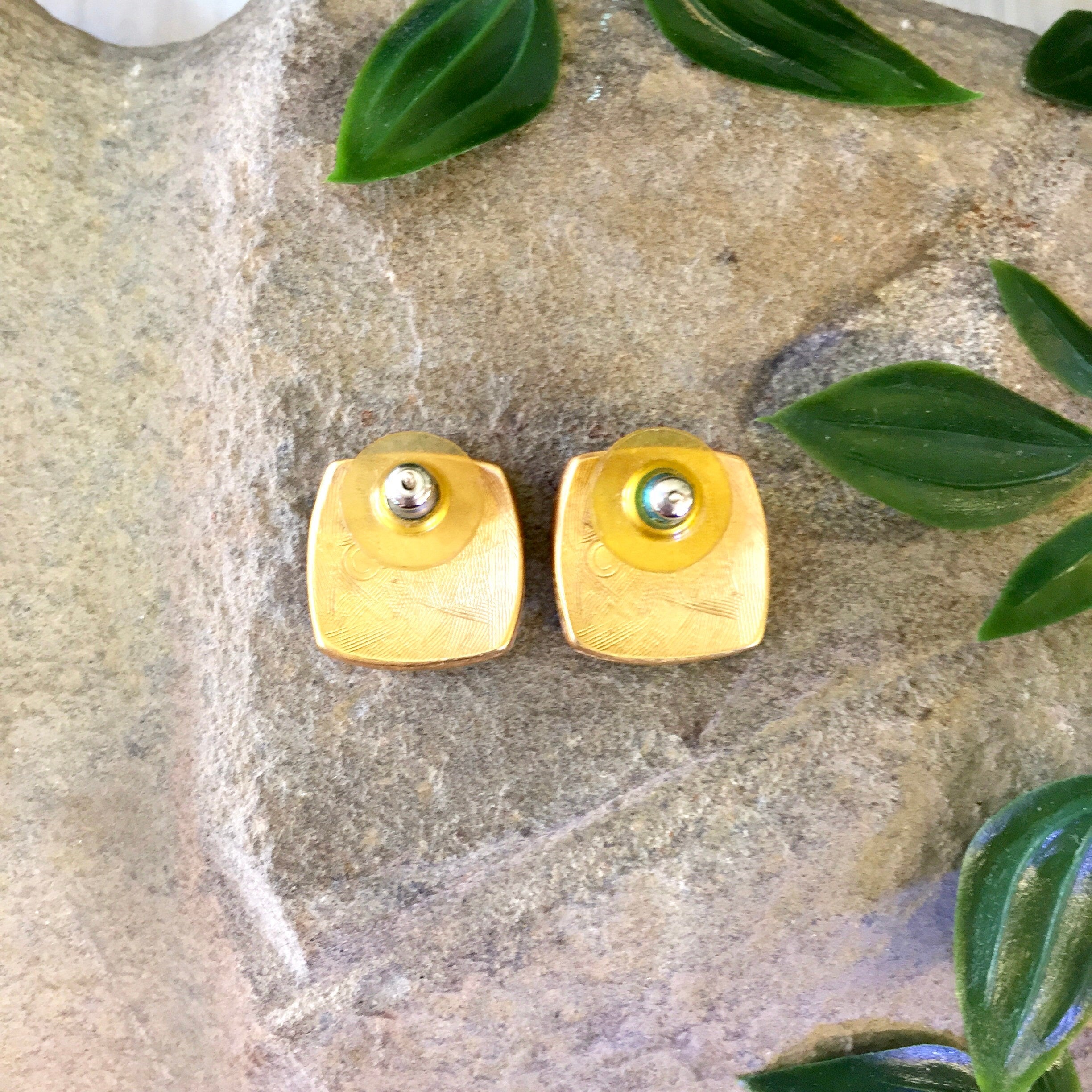 Vintage Earrings, Gold Tone Earrings, Lion Earrings, Animal Jewelry, Vintage Jewelry, Post Earrings, Lion Jewelry, Gold, Square,
