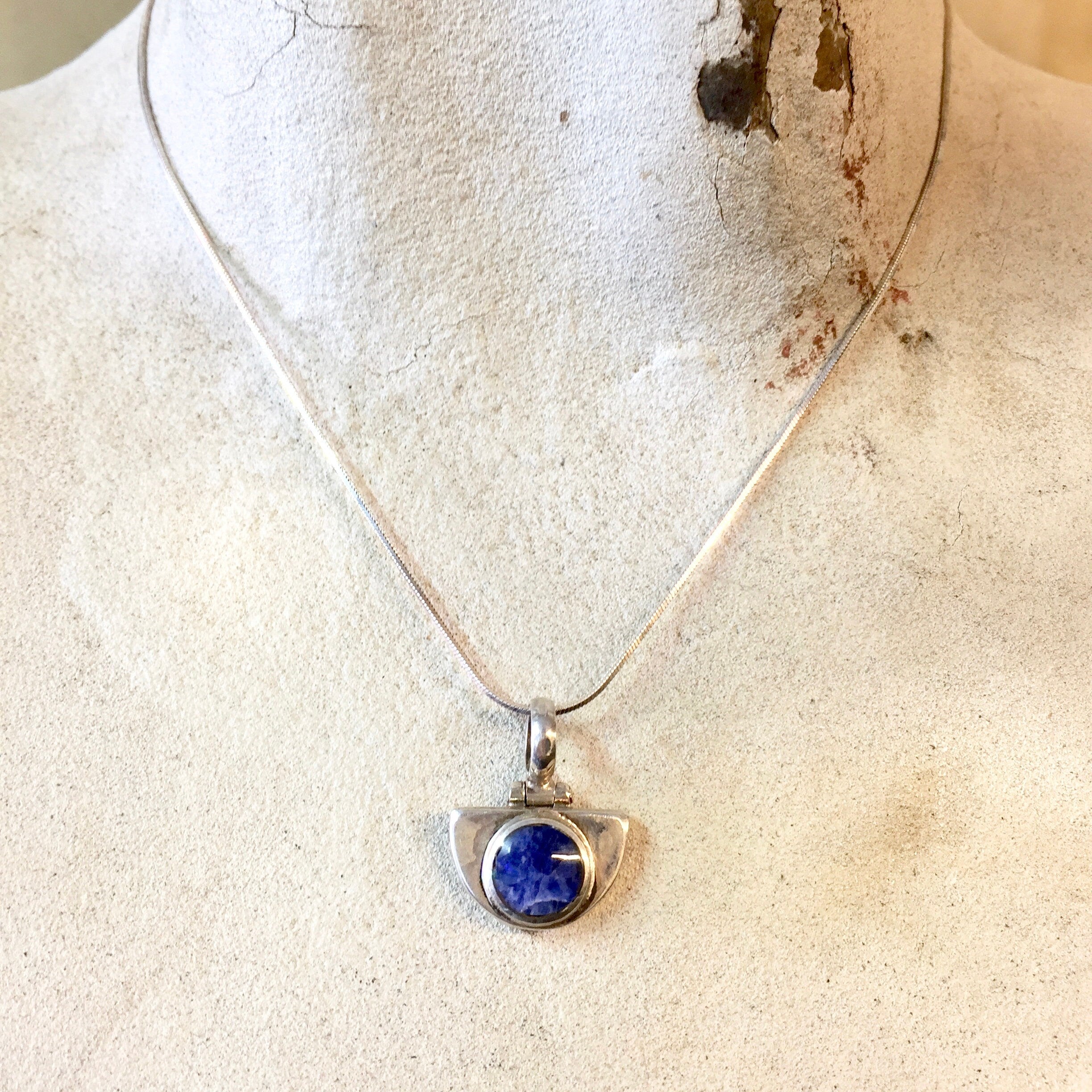 Vintage Silver Necklace, Silver Pendant, Blue Stone, Sterling Silver, Vintage Jewelry, Blue Jewelry, Box Chain, Blue and White Hinge Pendant