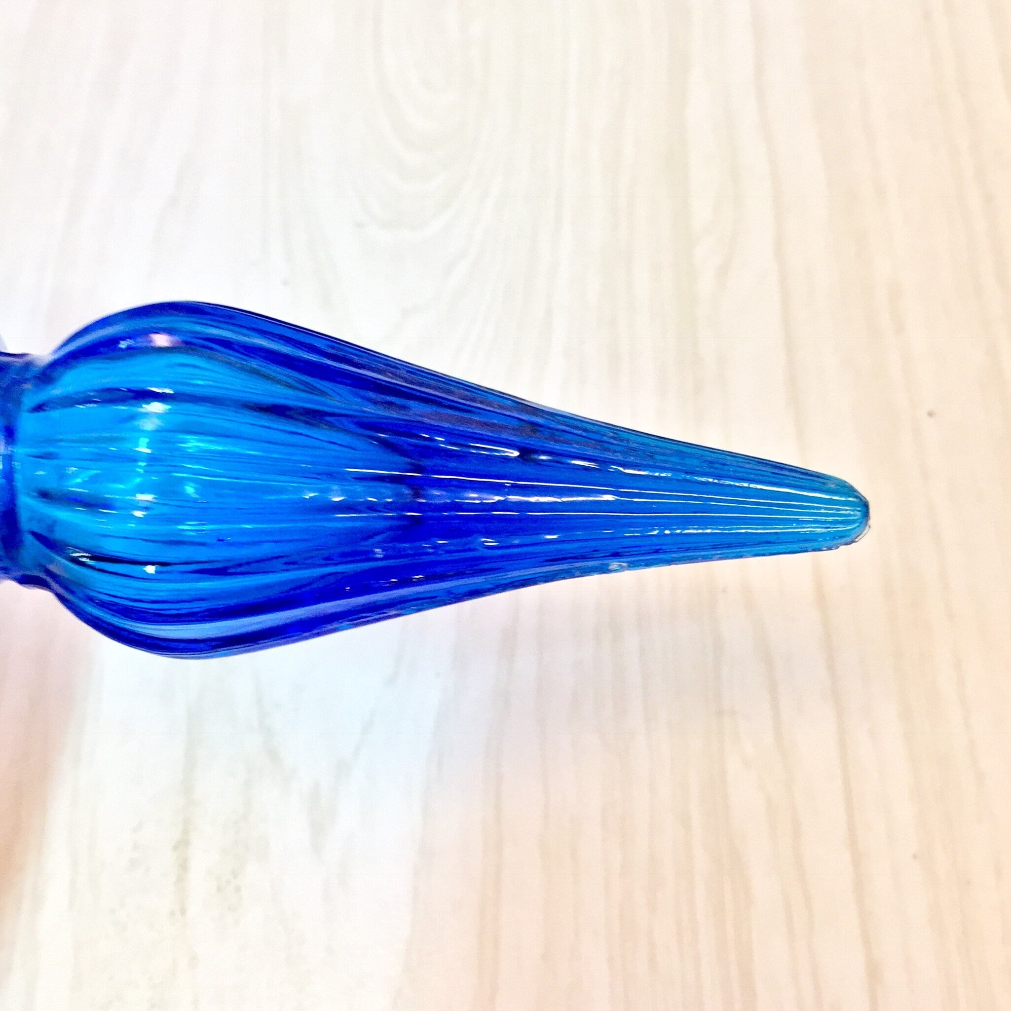Vintage Blue Glass Decanter, Decanter with Stopper, Bright Blue, Vintage Home Decor, Midcentury Modern Glass, Barware, Wine, Whiskey, Round