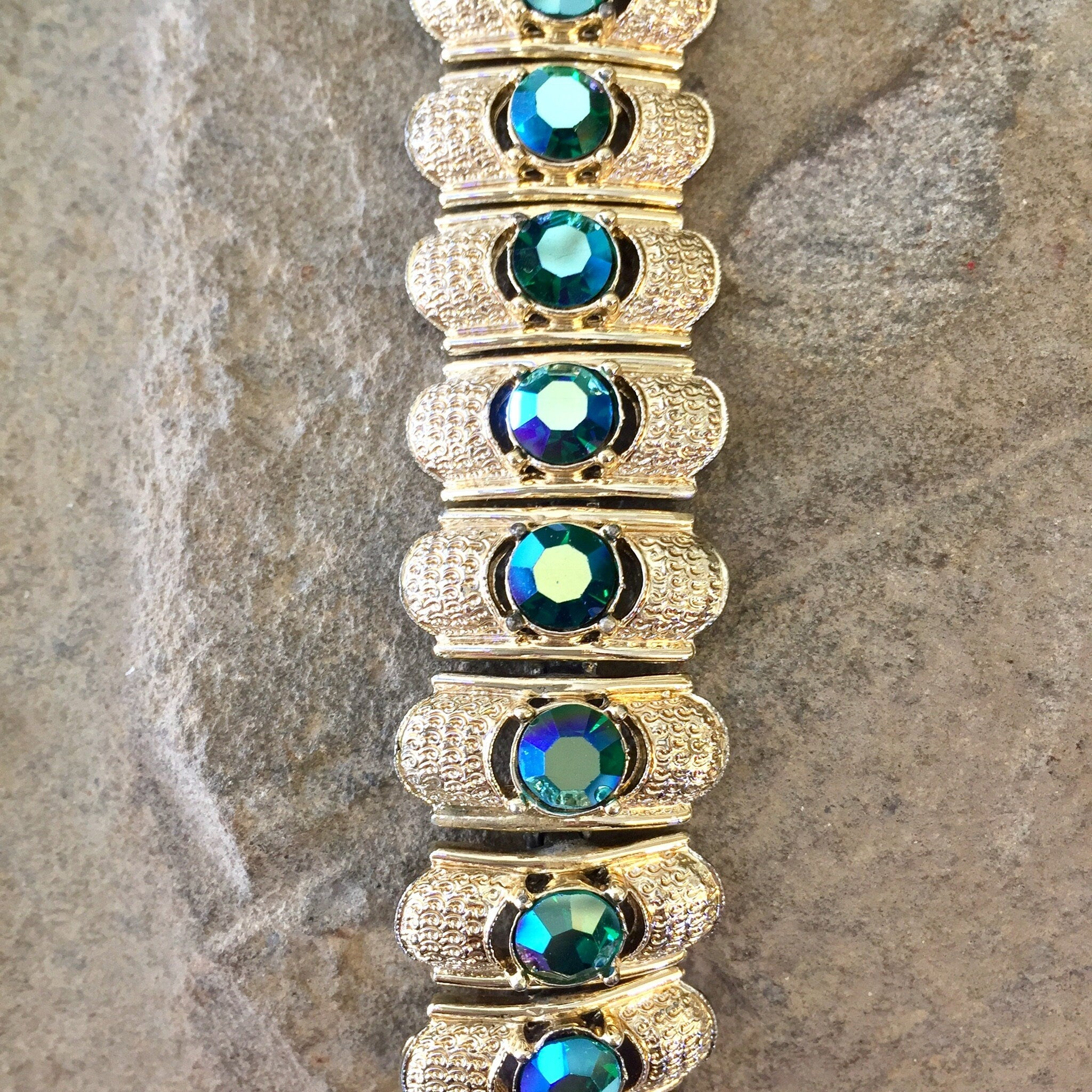 Vintage Gold Bracelet, Gold Tone Bracelet, Link Bracelet, Vintage Jewelry, Costume Jewelry, Blue, Green, Opalescent, Purple, Sparkle, Gift