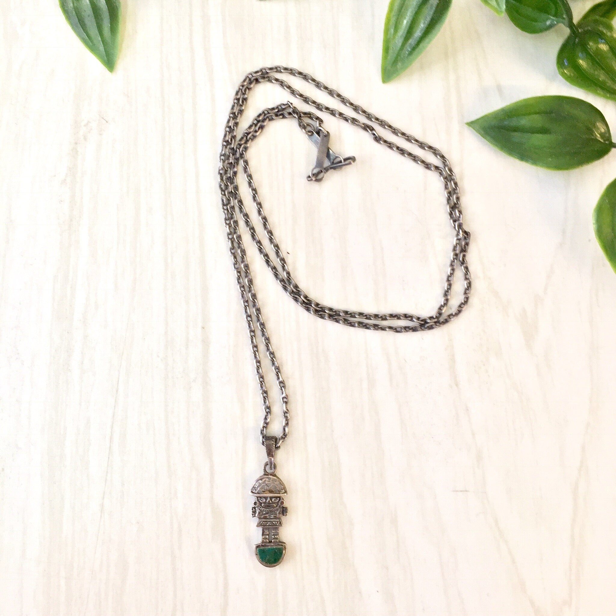 Vintage Silver Necklace, Malachite Pendant, Vintage Jewelry, Pendant, Sterling Silver, Chain, Silver Chain, Long Chain, Green, Charm, Tribal