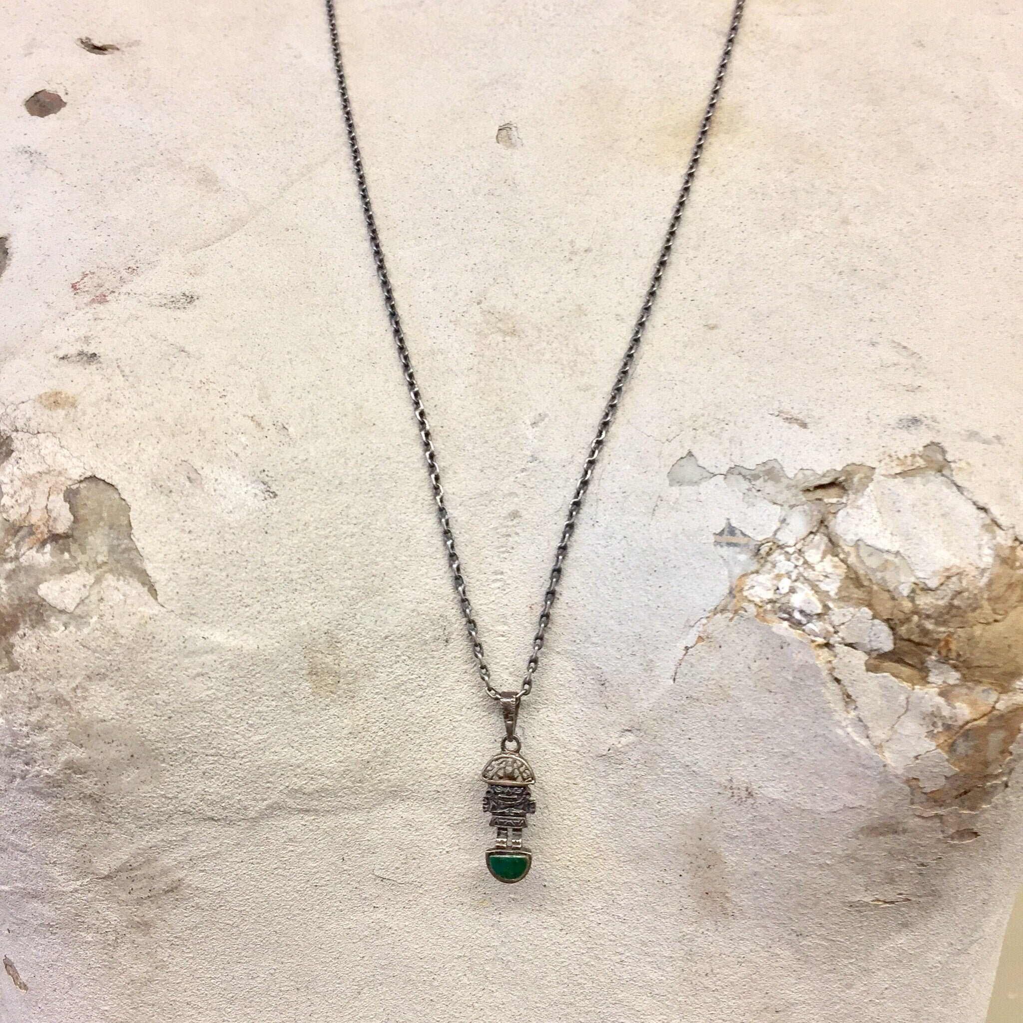 Vintage Silver Necklace, Malachite Pendant, Vintage Jewelry, Pendant, Sterling Silver, Chain, Silver Chain, Long Chain, Green, Charm, Tribal