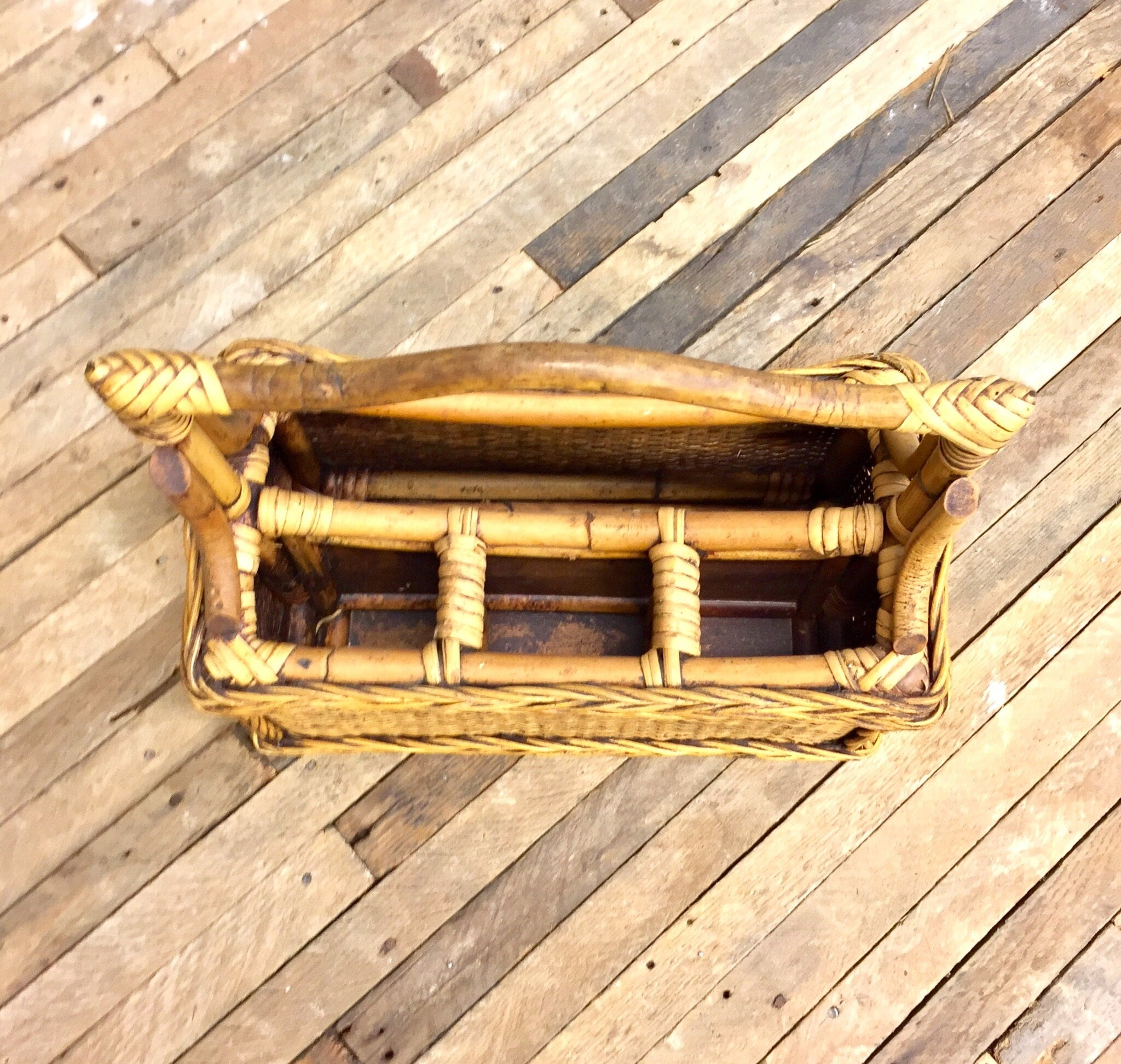 Vintage Wicker Utensil Caddy, Bamboo Utensil Organizer, Compartment, Organizer, Caddy with Handle, Picnic, Barbecue, Server Caddy, Vintage