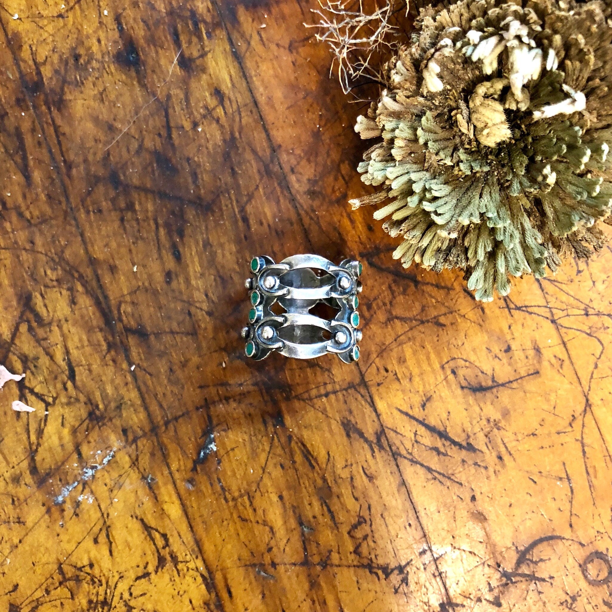 Vintage Silver Ring, Statement Ring, Sterling Silver, Vintage Jewelry, Green Jewelry, Green Stones, Cut Out Ring, Thick Ring, Green