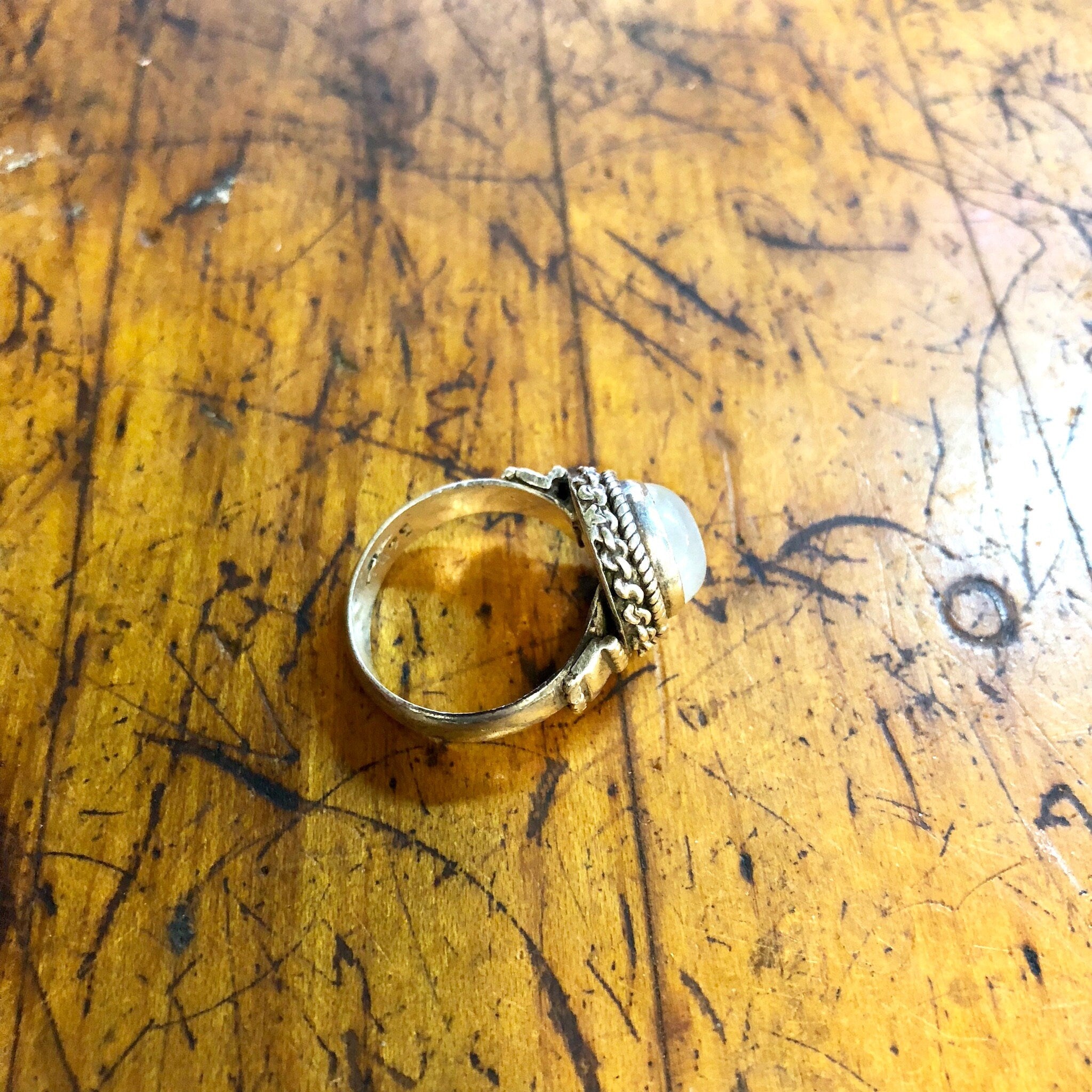 Vintage Silver Ring, Sterling Silver, Vintage Jewelry, Moonstone Ring, Moonstone Jewelry, White Stone, Iridescent Moonstone