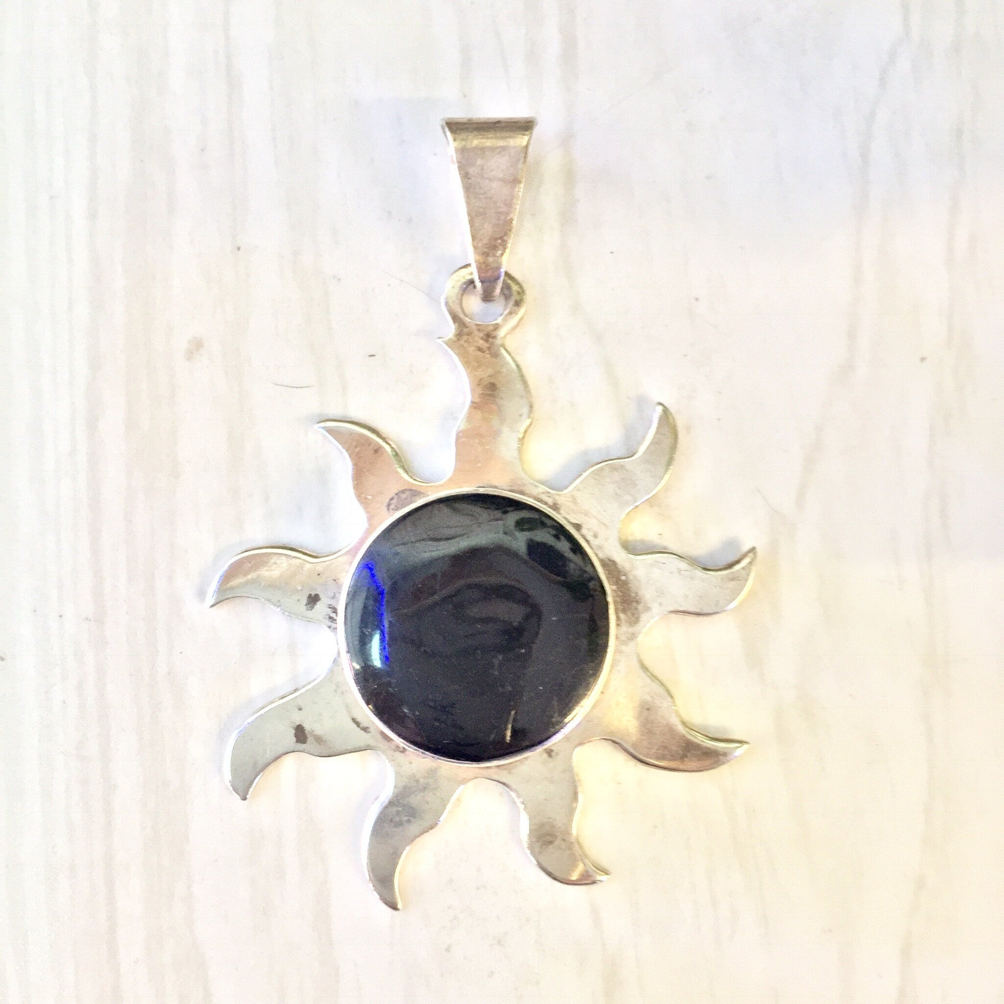 Vintage Silver Pendant, Sterling Silver, Vintage Jewelry, Black Onyx, Sun Pendant, Vintage Necklace, Sun Shape, Black Jewelry, 925, Round