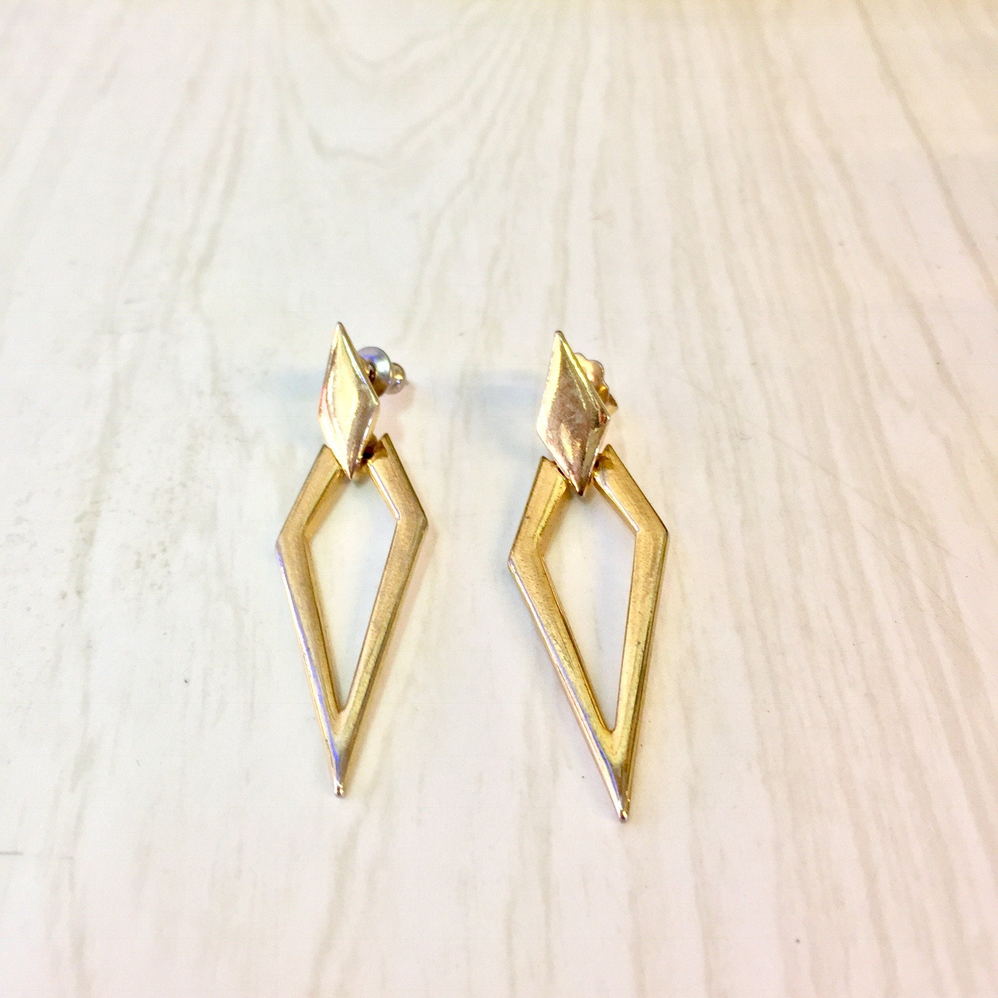 Vintage Earrings, Gold Earrings, Gold Tone Earrings, Geometric Earrings, Retro Jewelry, Vintage Jewelry, Triangle, Diamonds, Costume Jewelry
