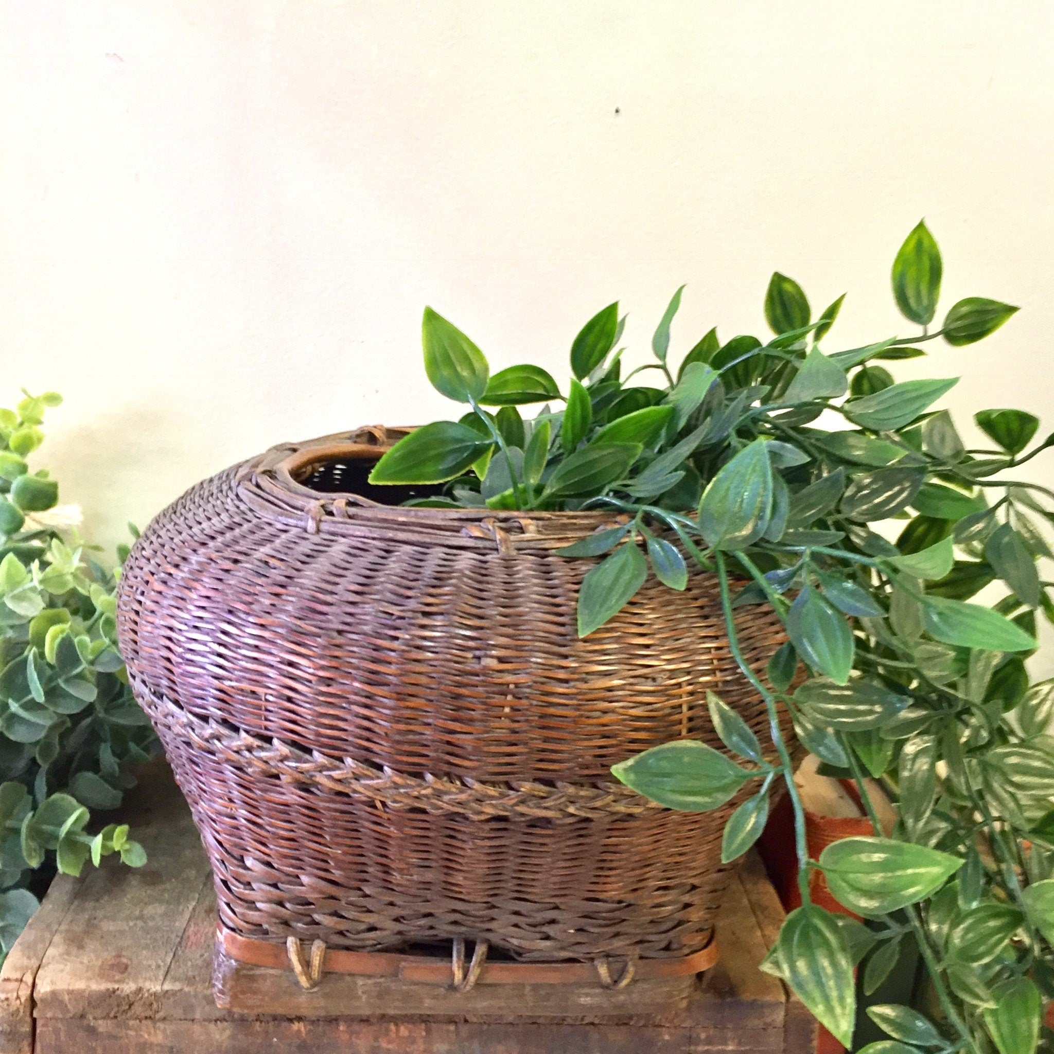 Vintage Woven Basket, Woven Planter, Woven Pot, Rattan Planter, Rattan Pot, Planter, Vintage Home Decor, Brown Woven Pot,Bohemian Home Decor