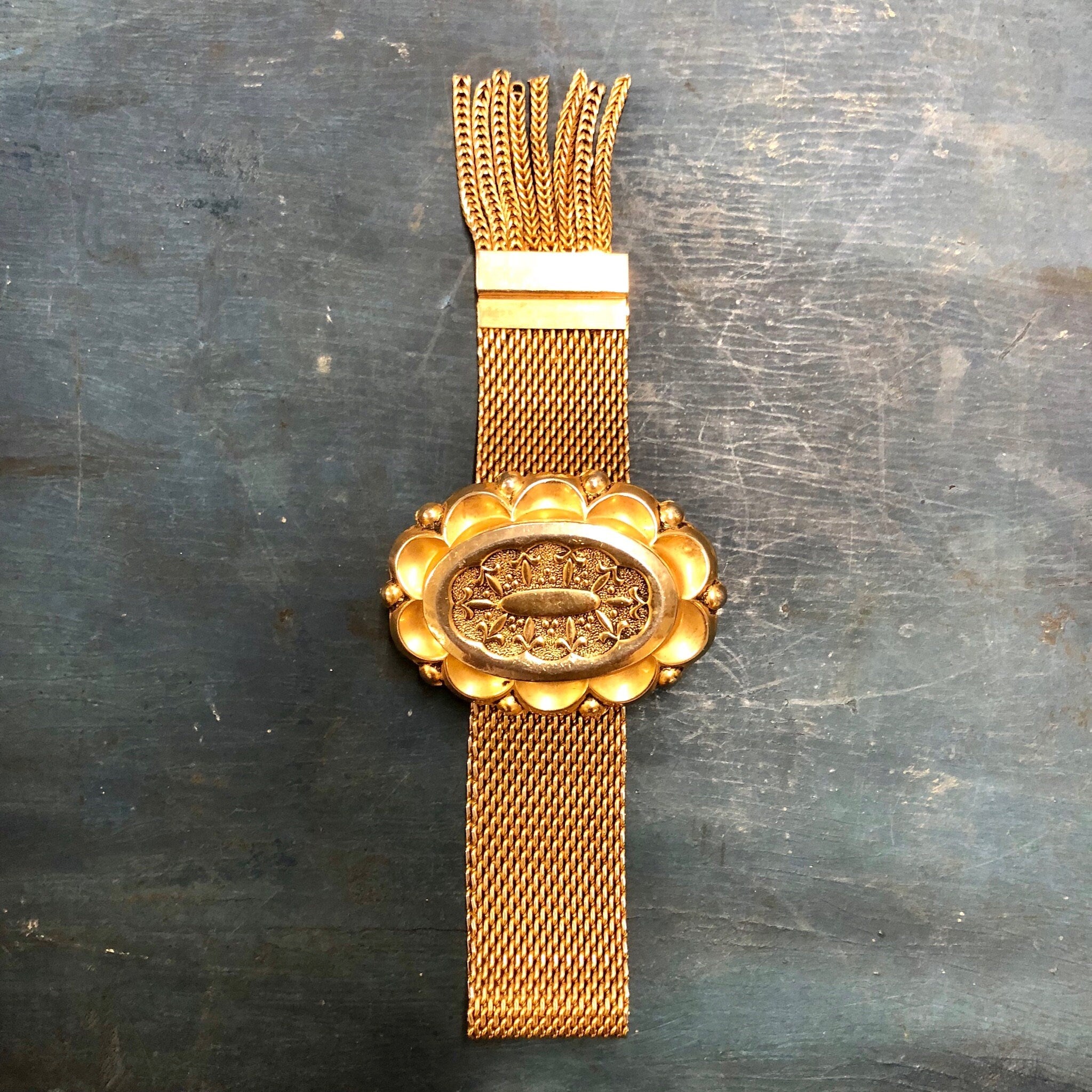Vintage Bracelet, Gold Toned Bracelet, Tassel Bracelet, Gold Jewelry, Vintage Jewelry, Statement Jewelry, Link Bracelet, Chain Bracelet,