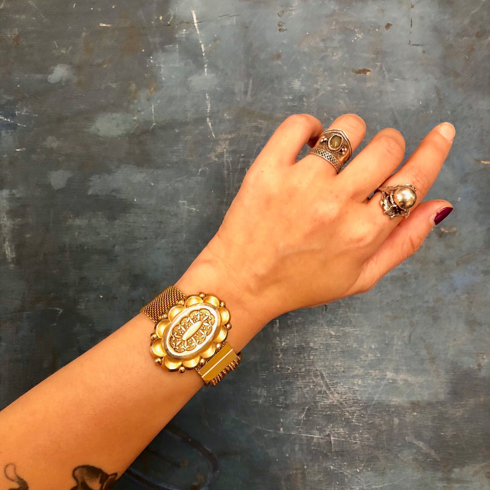 Vintage Bracelet, Gold Toned Bracelet, Tassel Bracelet, Gold Jewelry, Vintage Jewelry, Statement Jewelry, Link Bracelet, Chain Bracelet,