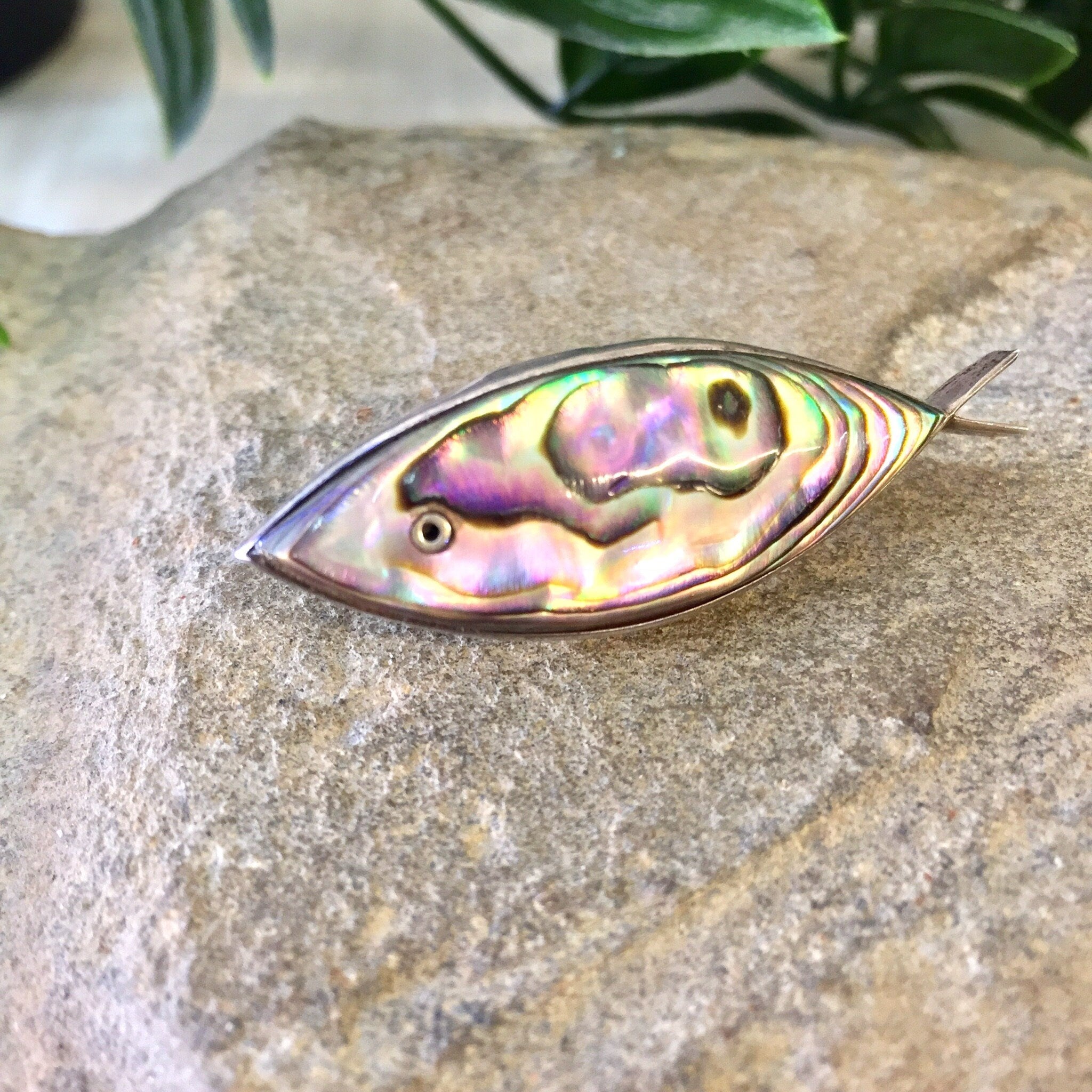 Vintage Silver Brooch, Sterling Silver, Fish Brooch, Vintage Jewelry, Abalone Jewelry, Shell Brooch, Fish Pin, Iridescent Brooch, Purple,