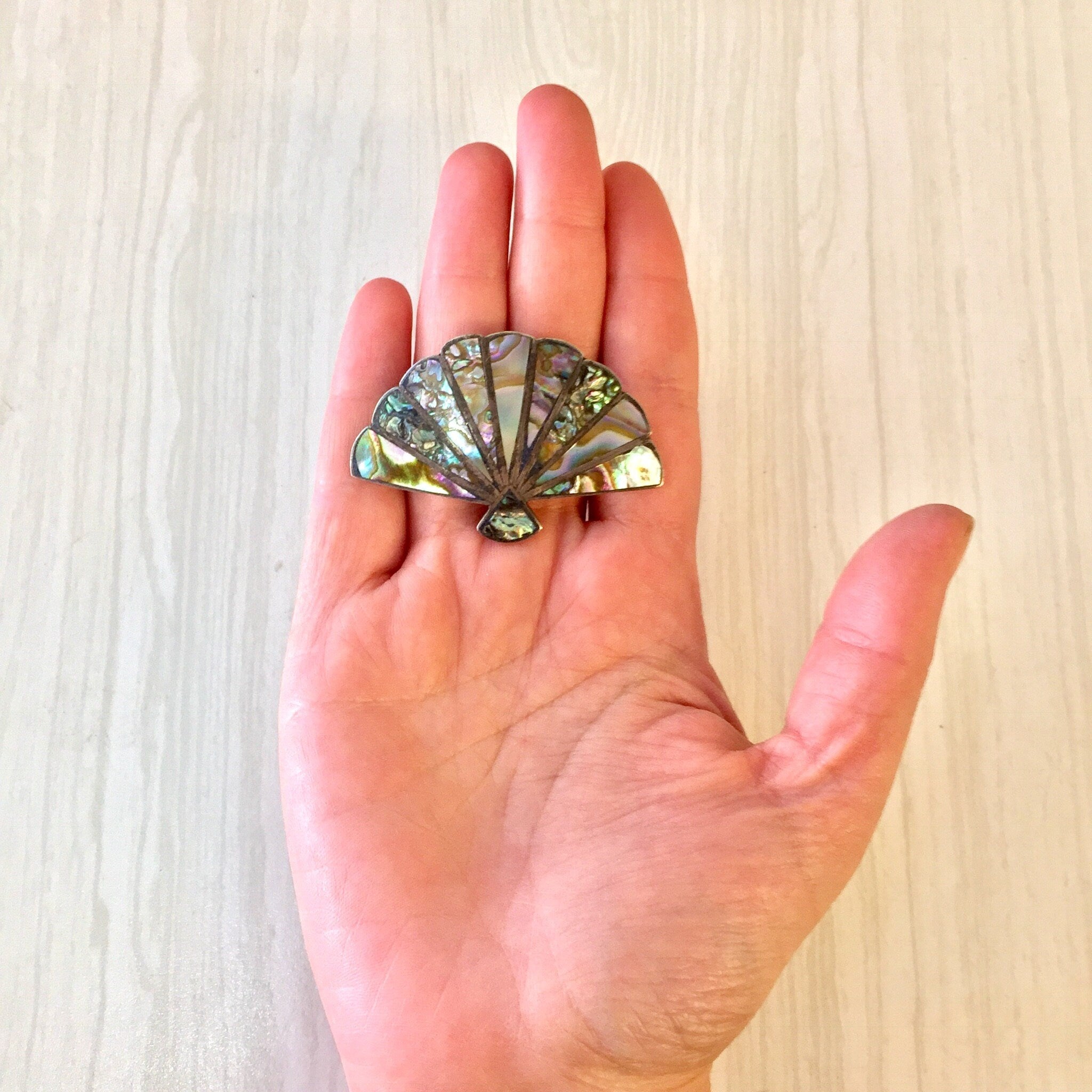 Vintage Silver Brooch, Sterling Silver, Vintage Pendant, Vintage Jewelry, Abalone Jewelry, Shell Jewelry, Fan Brooch, Fan Jewelry, Abalone,