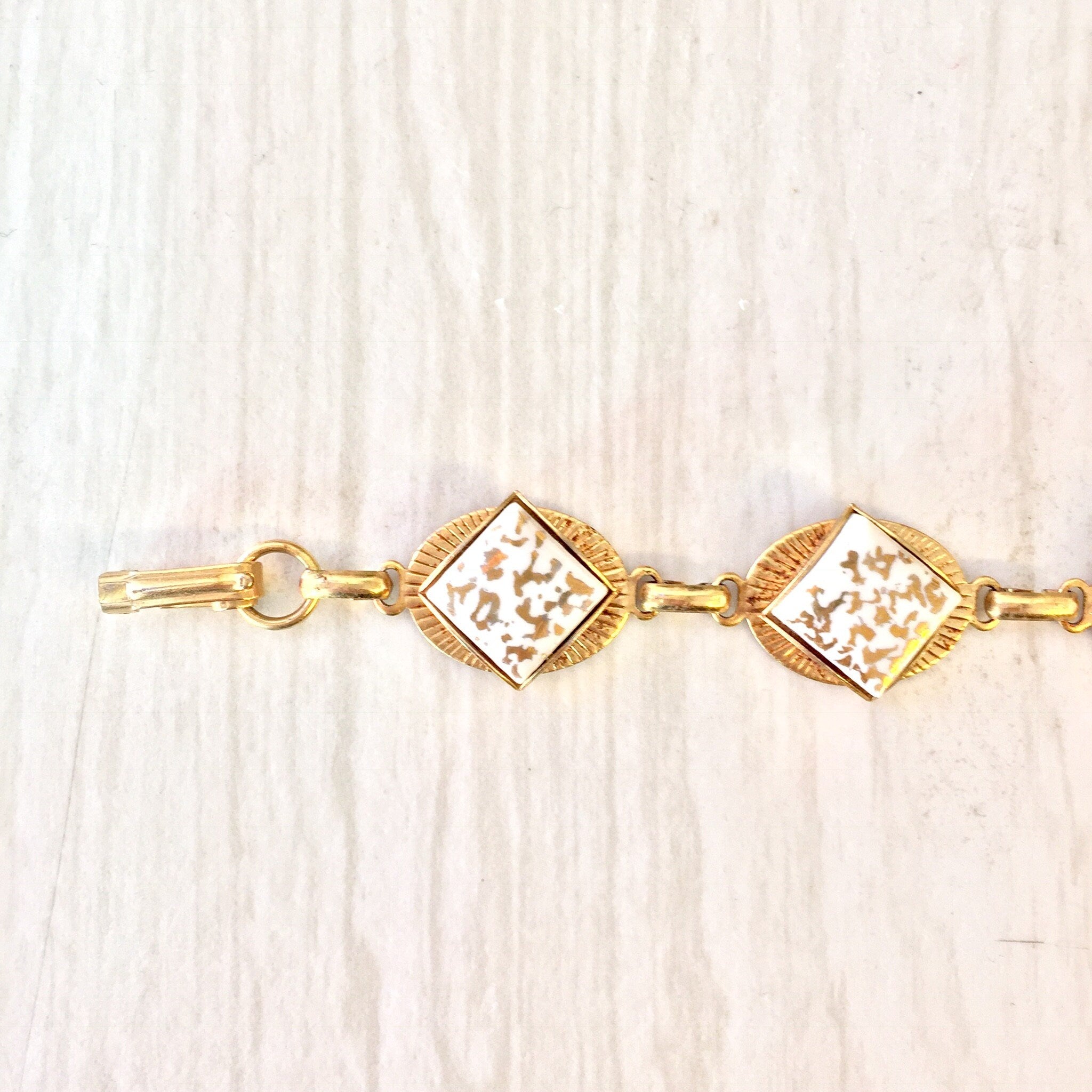 Vintage Gold Bracelet, Gold Toned Bracelet, Vintage Jewelry, Costume Jewelry, White and Gold, Sparkles, Art Deco Jewelry, Link Bracelet,