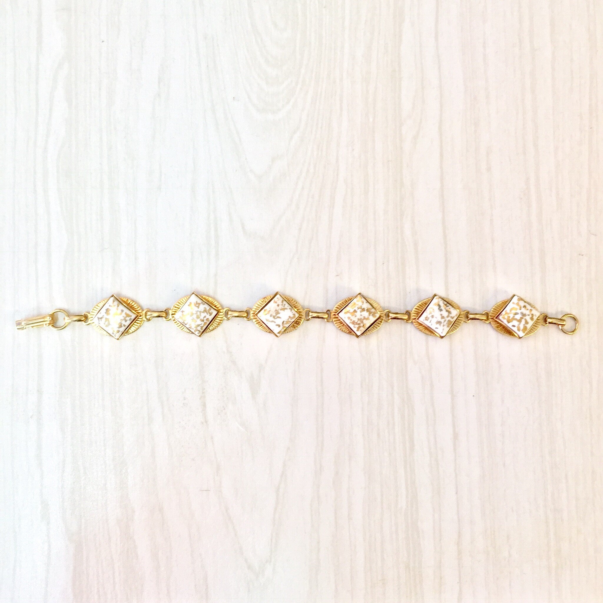 Vintage Gold Bracelet, Gold Toned Bracelet, Vintage Jewelry, Costume Jewelry, White and Gold, Sparkles, Art Deco Jewelry, Link Bracelet,