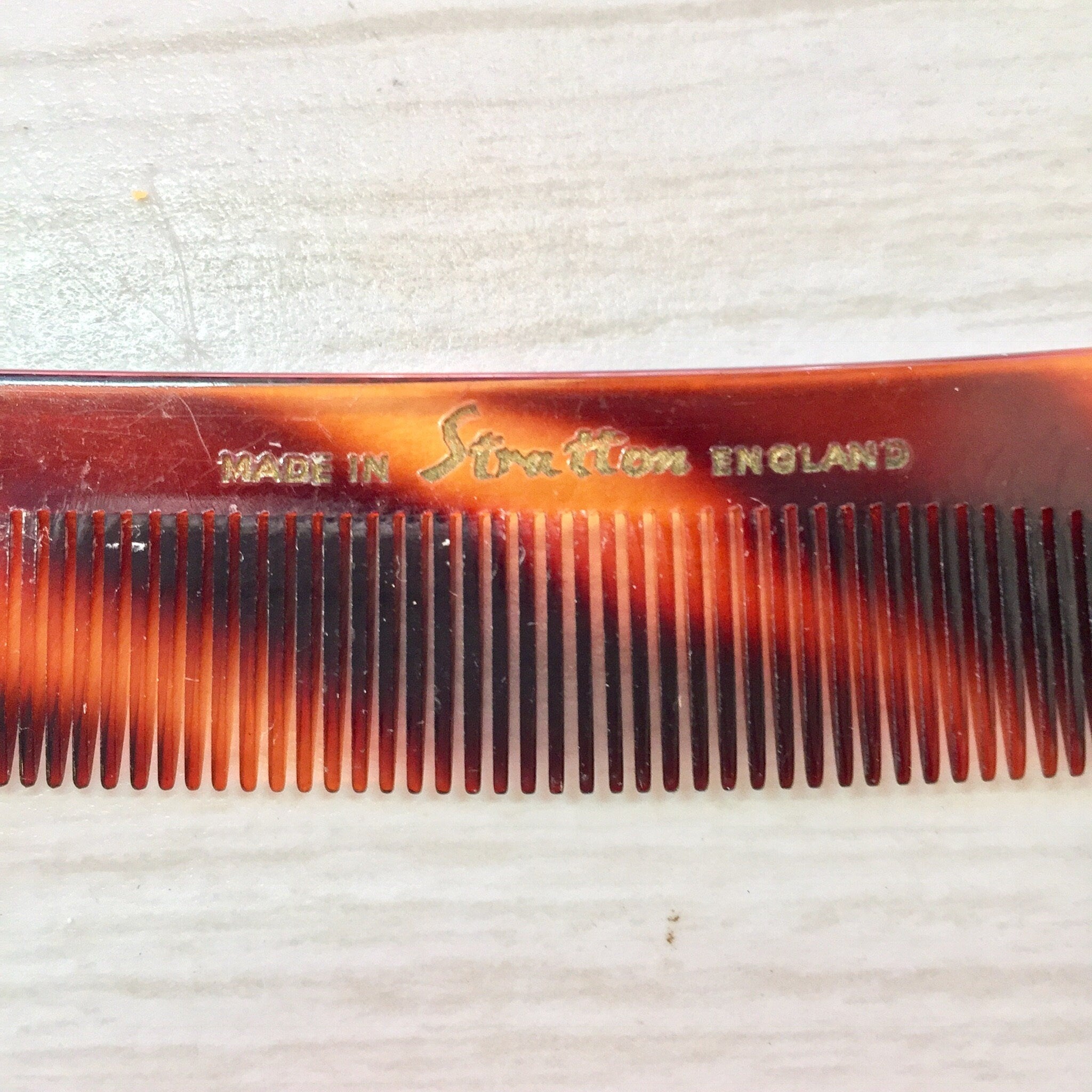 Vintage Pocket Comb, Stratton Comb, Folding Comb, Floral Comb, Made in Stratton England, Flowers, Floral Print, Small, Metal, Travel Size