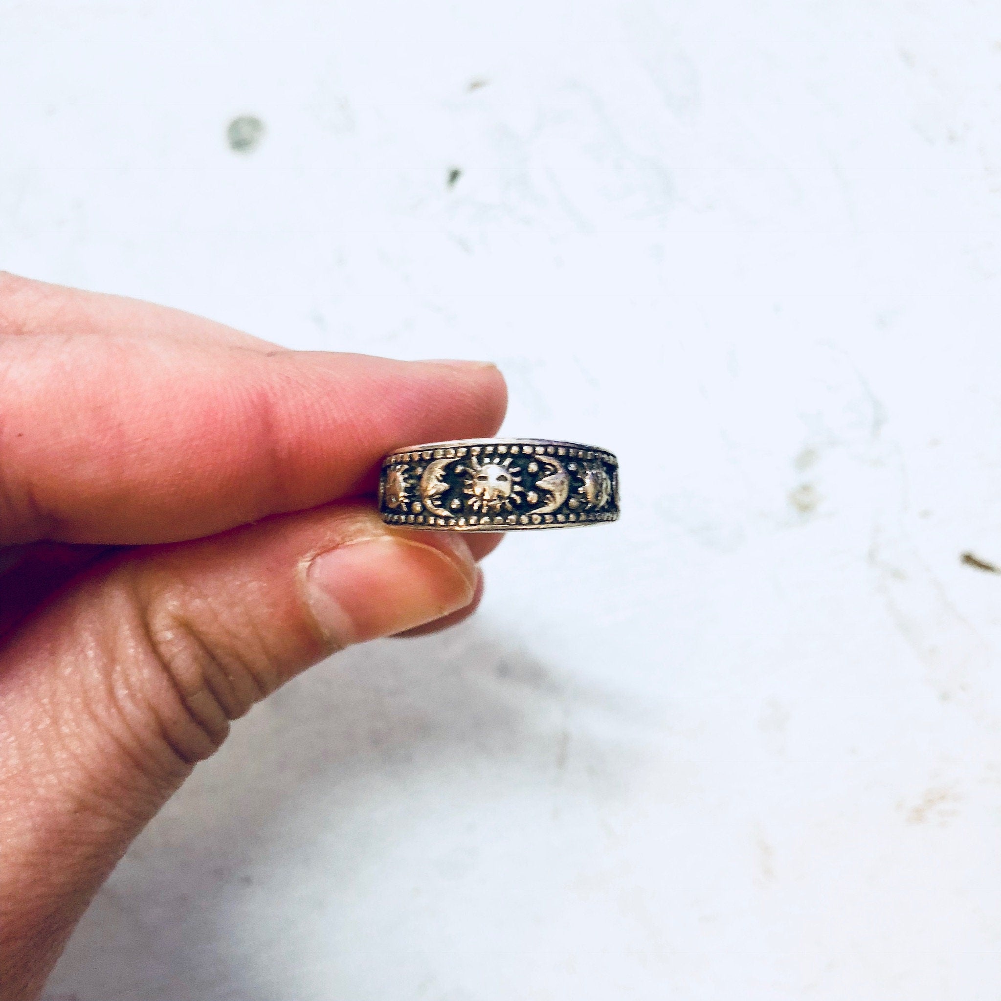Vintage Silver Ring, Sterling Silver, Vintage Jewelry, Sun Ring, Moon Ring, Sun and Moon, Crescent Moon, Band Ring, Sun Rays, Vintage Ring