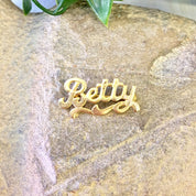 Vintage Gold Brooch, Vintage Jewelry, Gold Toned Pin, Betty Brooch, Monogram Pin, Betty, Name Plate, Monogram, Name Jewelry, Vintage Brooch