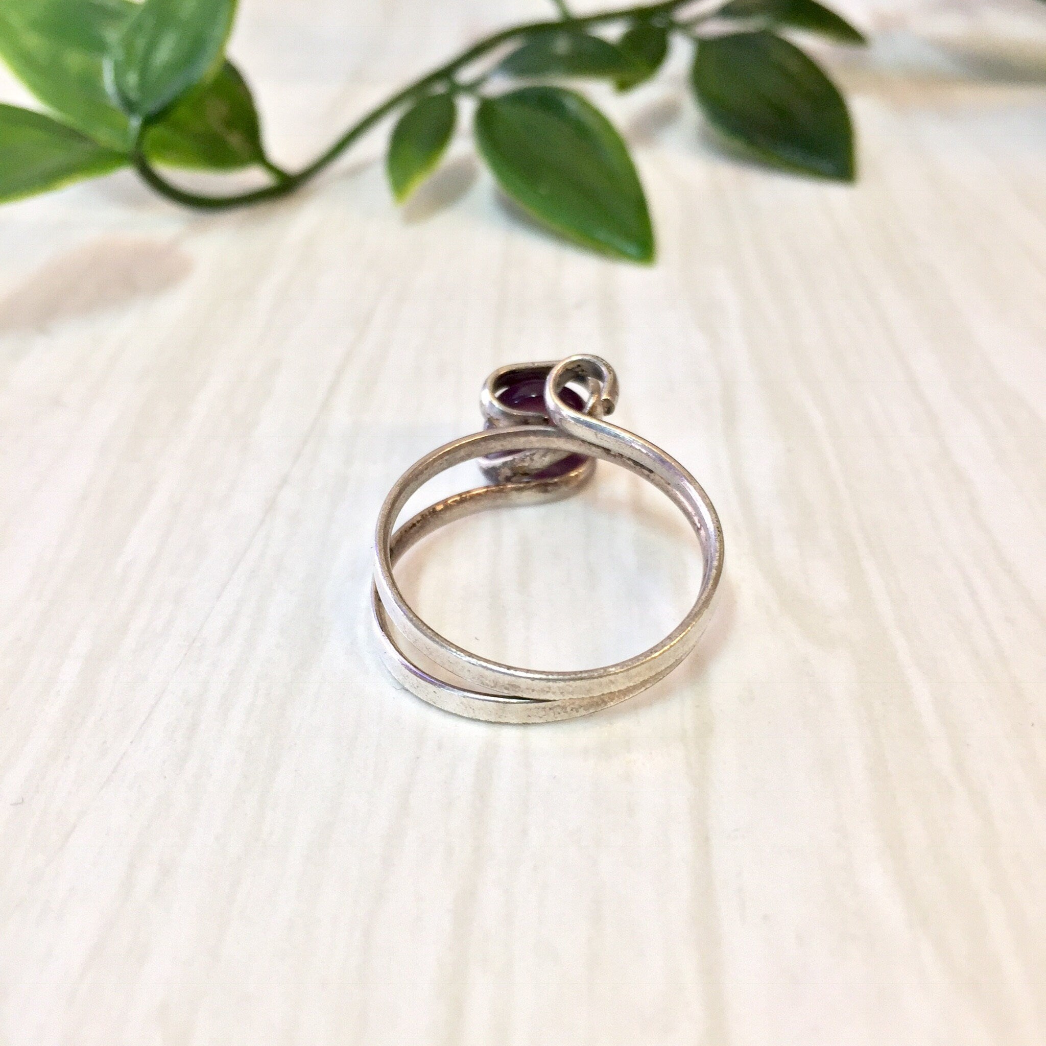 Vintage Silver Ring, Sterling Silver, Vintage Jewelry, Purple Stone, Purple Jewelry, Beaded Jewelry, Spiral Ring, Twist Ring, Light Purple
