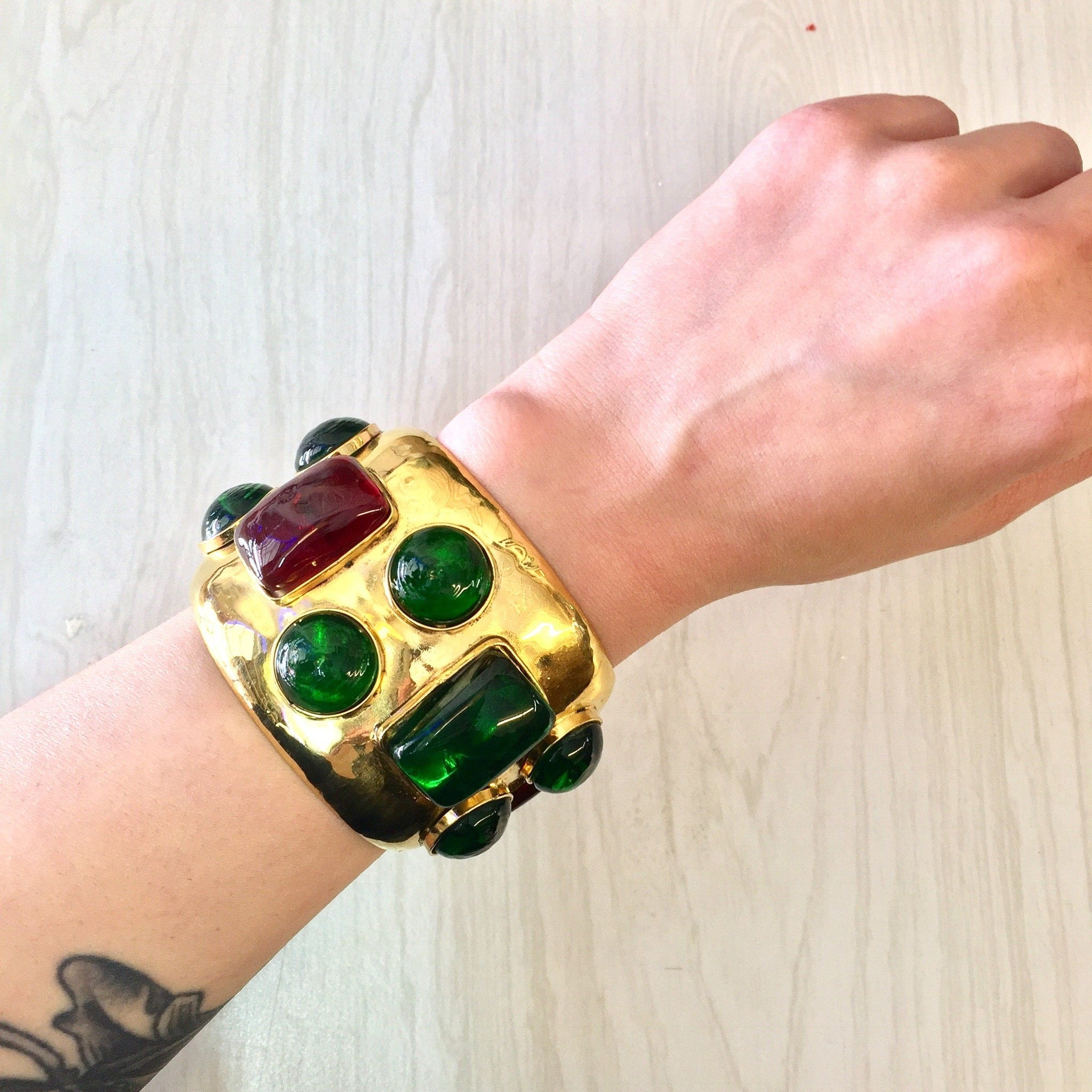 Vintage Cuff Bracelet, Beaded Cuff Bracelet, Gold Toned Bracelet, Large Bracelet, Beaded Jewelry, Vintage Jewelry, Gold, Red, Green, Cuff