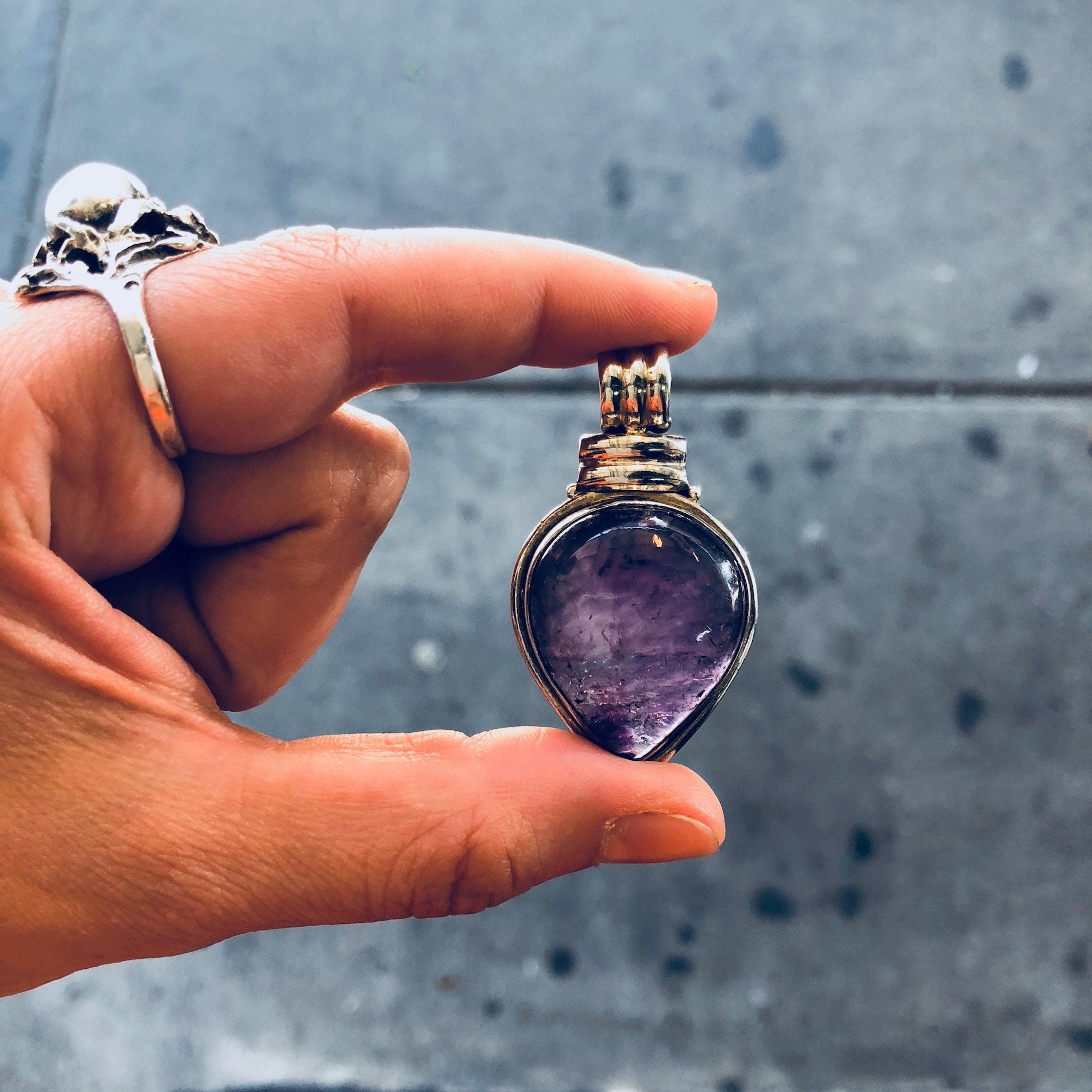 Vintage Silver pendant, Amethyst Pendant, Purple Jewelry, Vintage Necklace, Necklace, Amethyst Jewelry, Sterling Silver, Vintage Jewelry