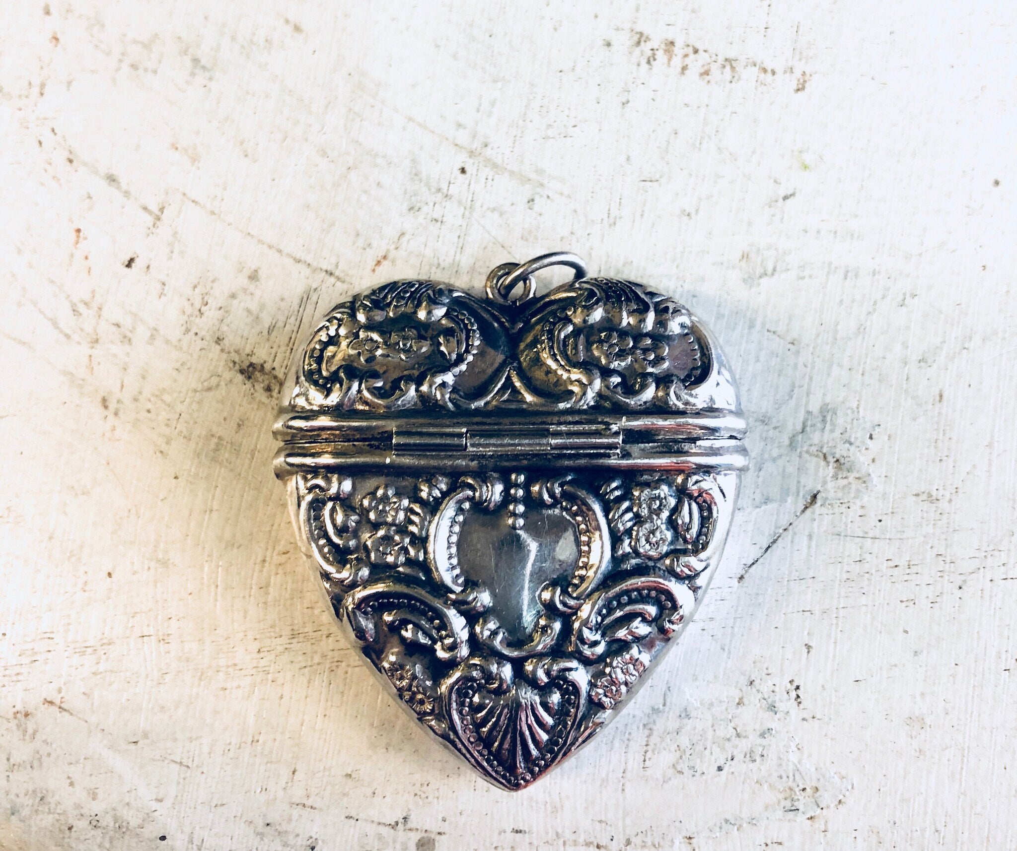 Vintage Silver Locket, Heart Locket, Vintage Pendant, Necklace, Sterling Silver, Heart Container, Pendant Container, Large Pendant, Heart