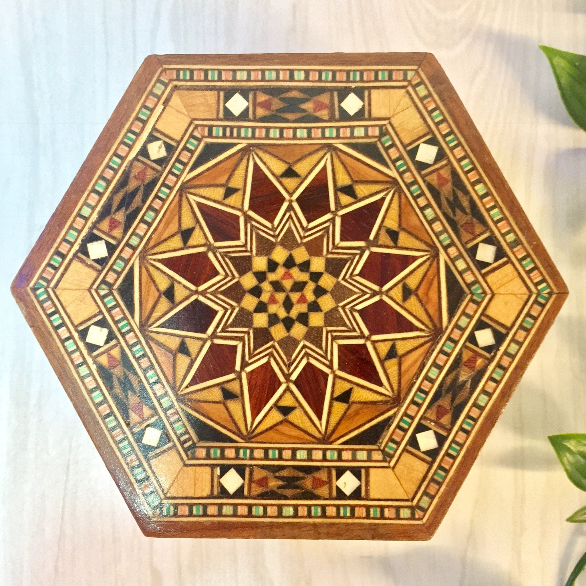 Vintage Box, Jewelry Box, Vintage Home Decor, Keepsake Box, Decorative Box, Wooden Box, Inlaid Wood, Brown, Red, Green, Hexagon Box