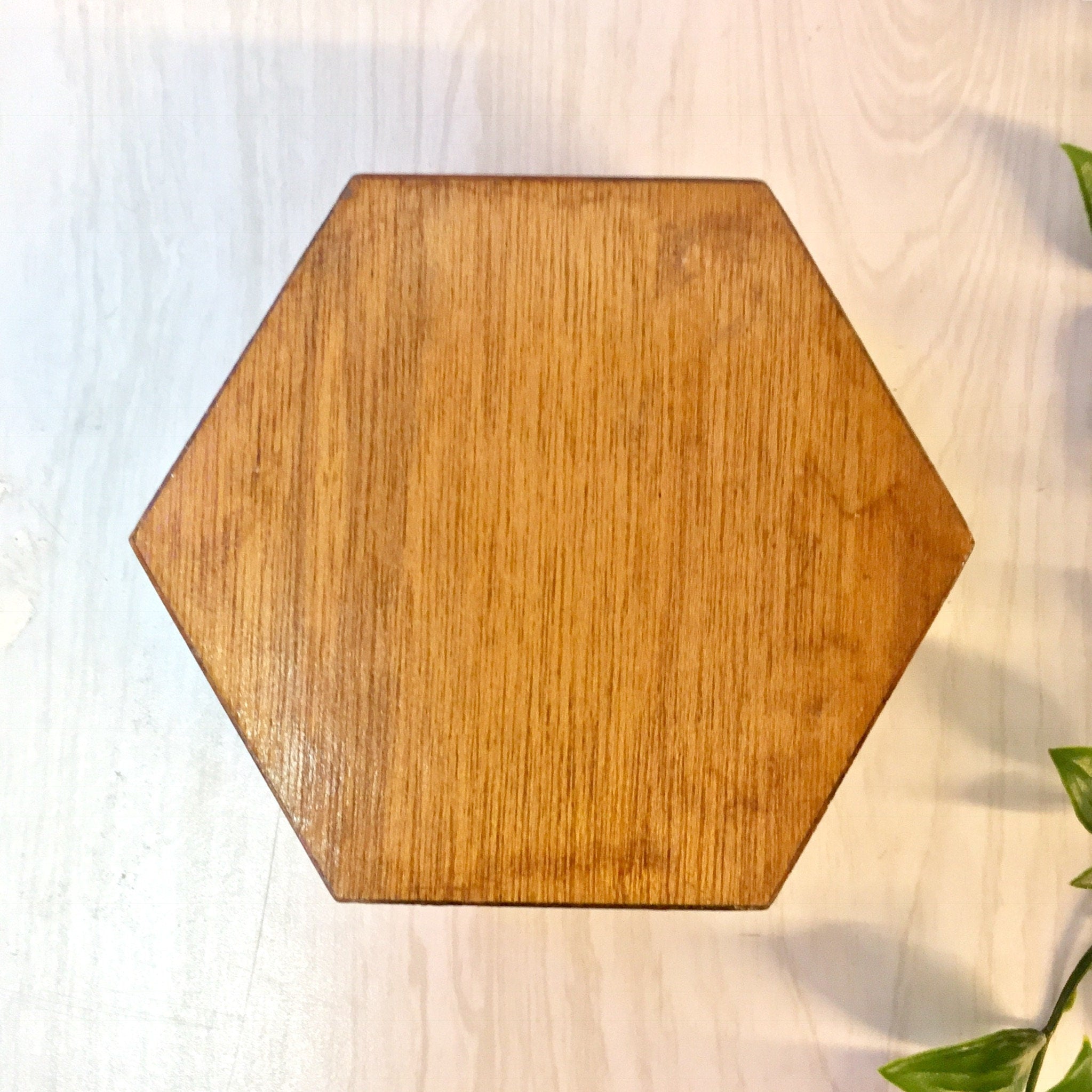 Vintage Box, Jewelry Box, Vintage Home Decor, Keepsake Box, Decorative Box, Wooden Box, Inlaid Wood, Brown, Red, Green, Hexagon Box