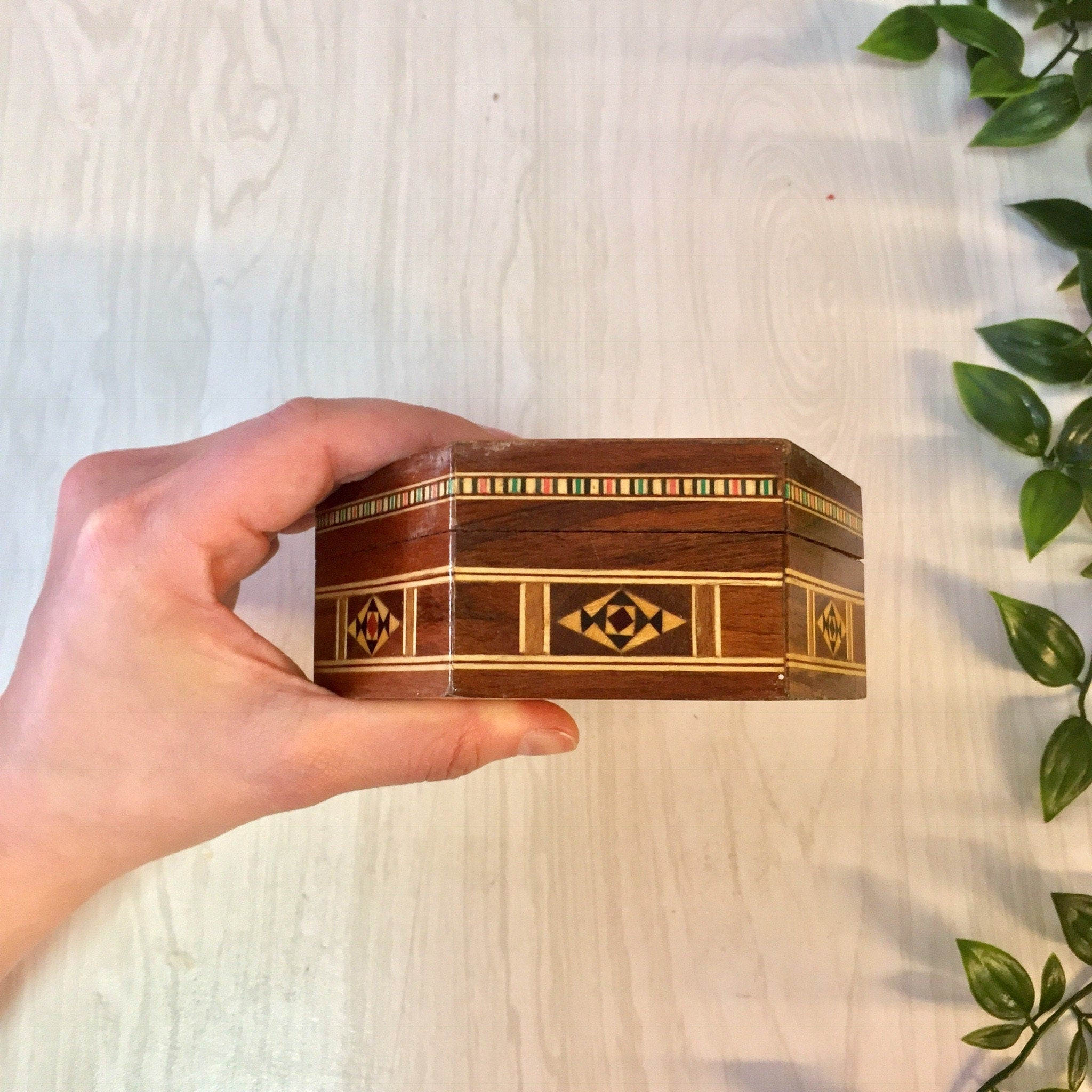 Vintage Box, Jewelry Box, Vintage Home Decor, Keepsake Box, Decorative Box, Wooden Box, Inlaid Wood, Brown, Red, Green, Hexagon Box